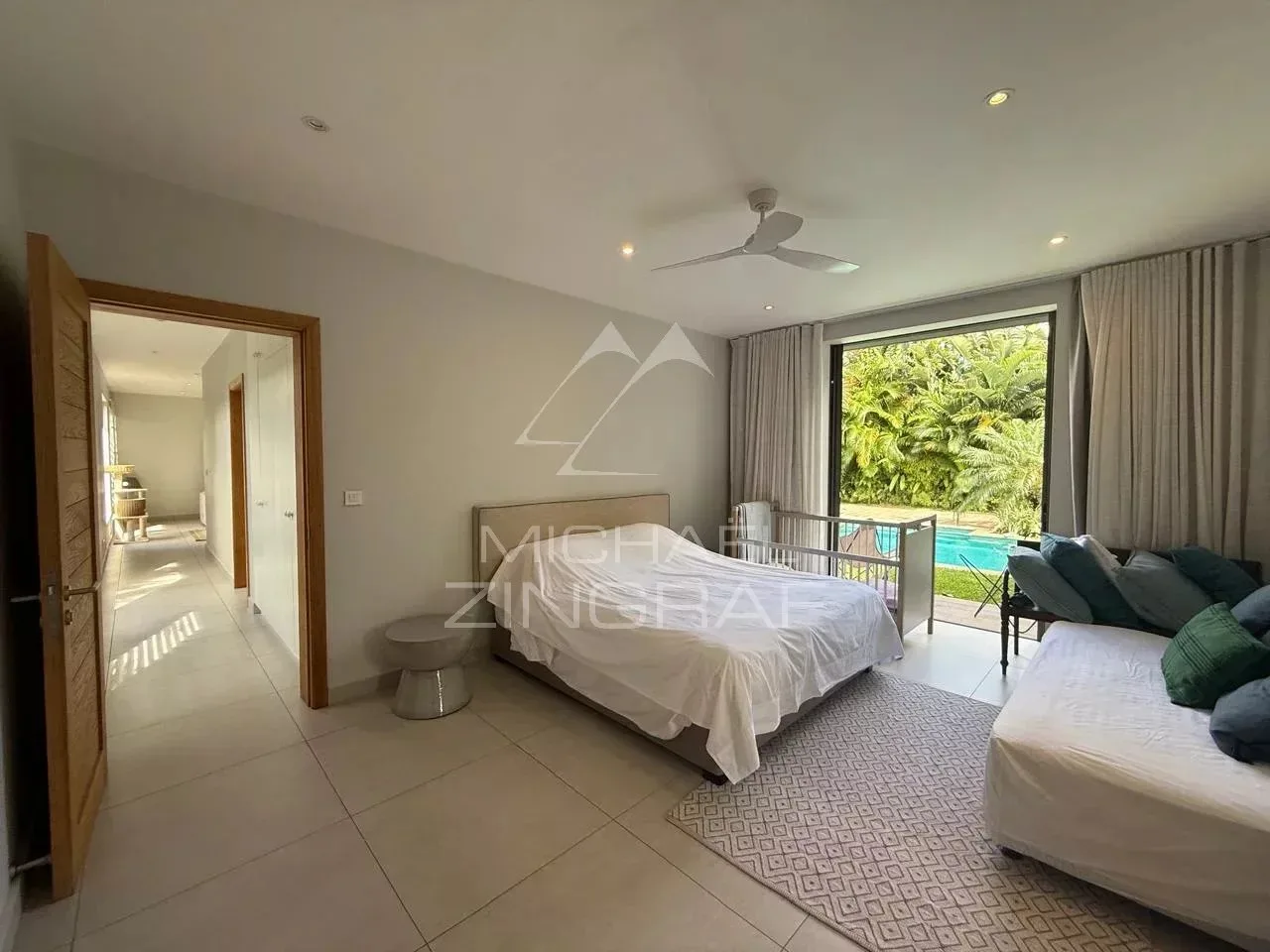 Elegant 4-Bedroom Villa with Private Pool in Forêt Daruty - 17