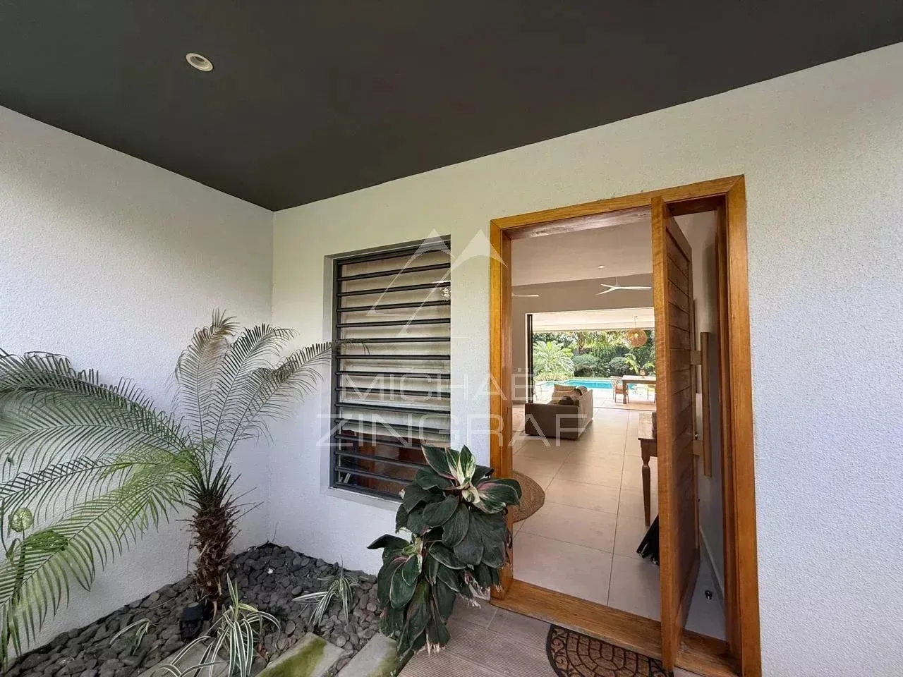 Elegant 4-Bedroom Villa with Private Pool in Forêt Daruty - 18