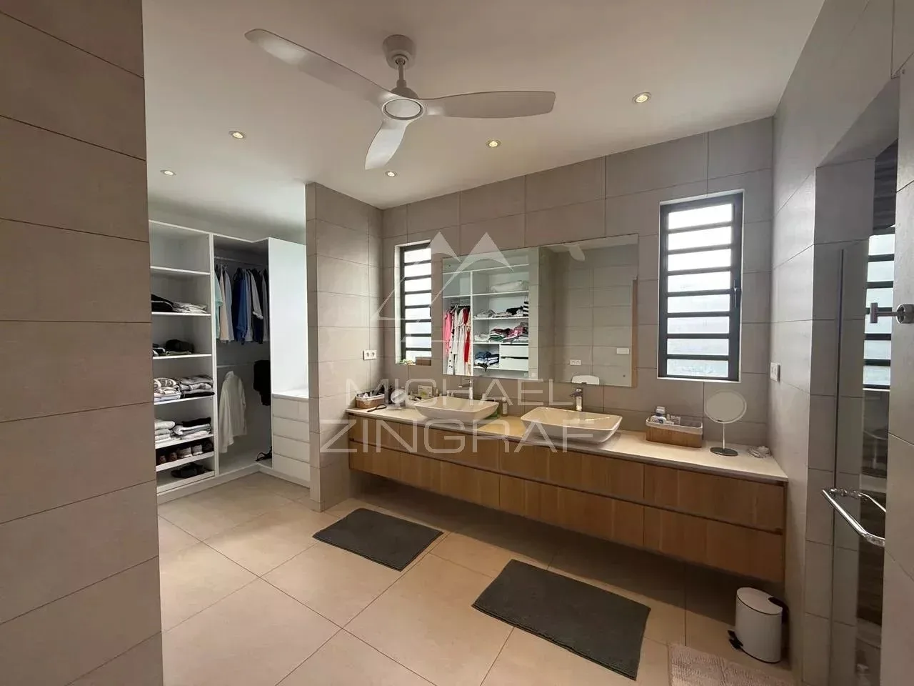 Elegant 4-Bedroom Villa with Private Pool in Forêt Daruty - 19