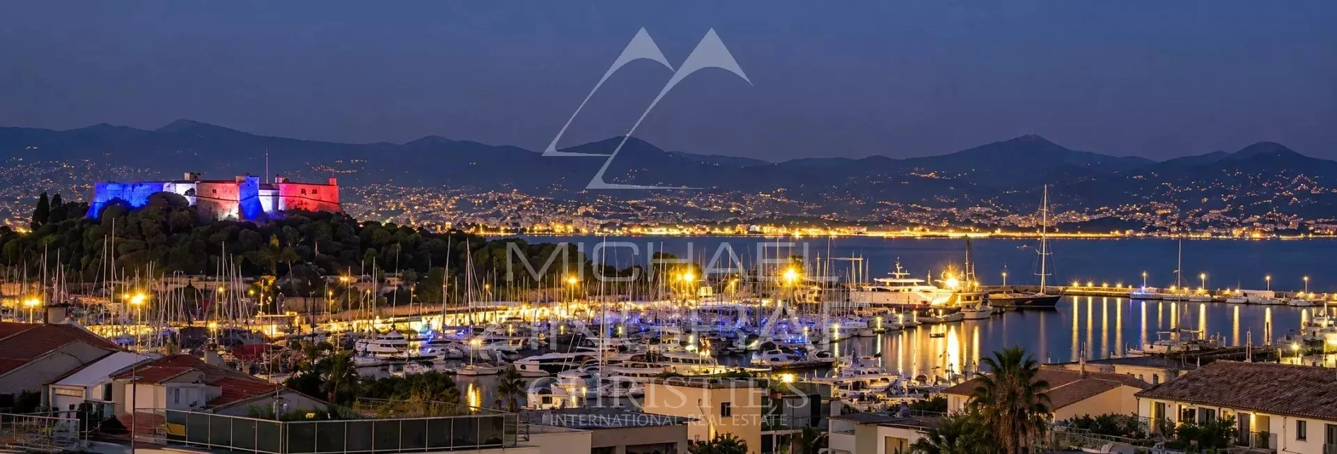 ANTIBES – AUSSERGEWÖHNLICHES ARCHITEKTEN-LOFT - 26