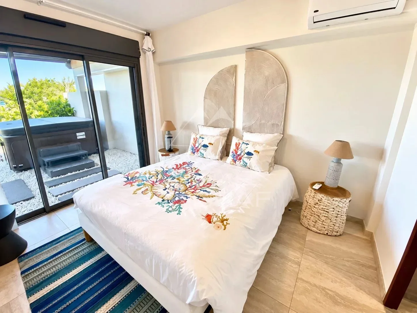 Appartement d’Exception avec Accès Direct au Lagon – Saint-Pierre - 17
