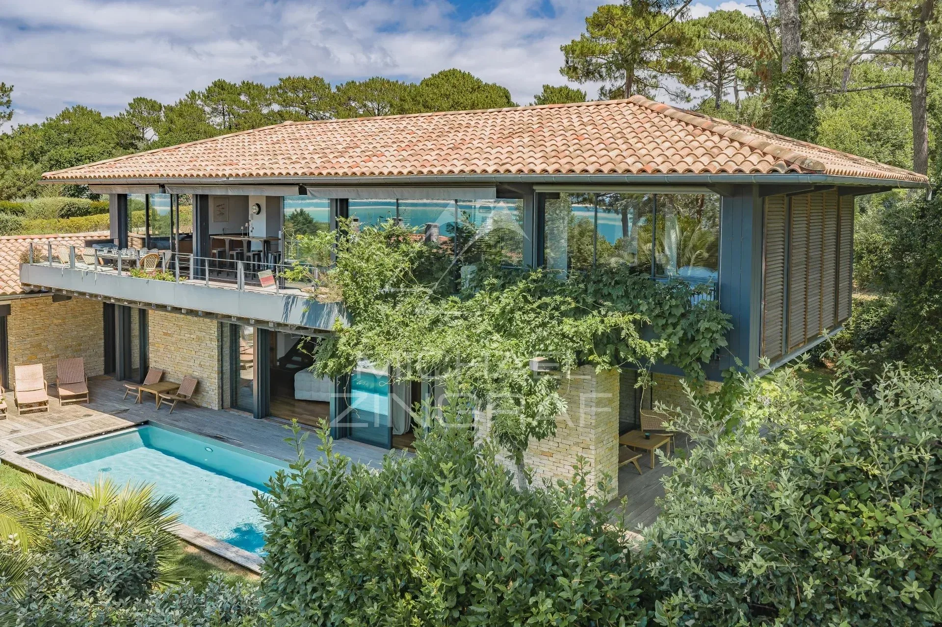 VILLA CARLOTTA -Exceptional services and views