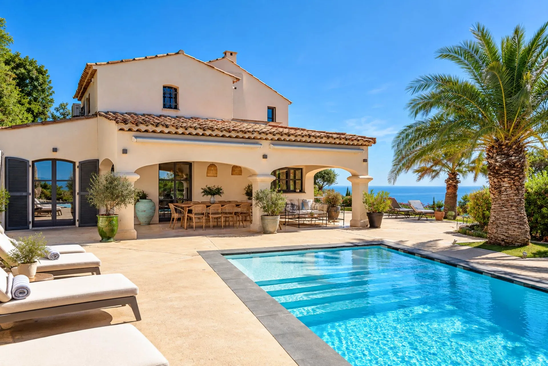A Contemporary Gem with Panoramic Ocean Views - Les Issambres - 3