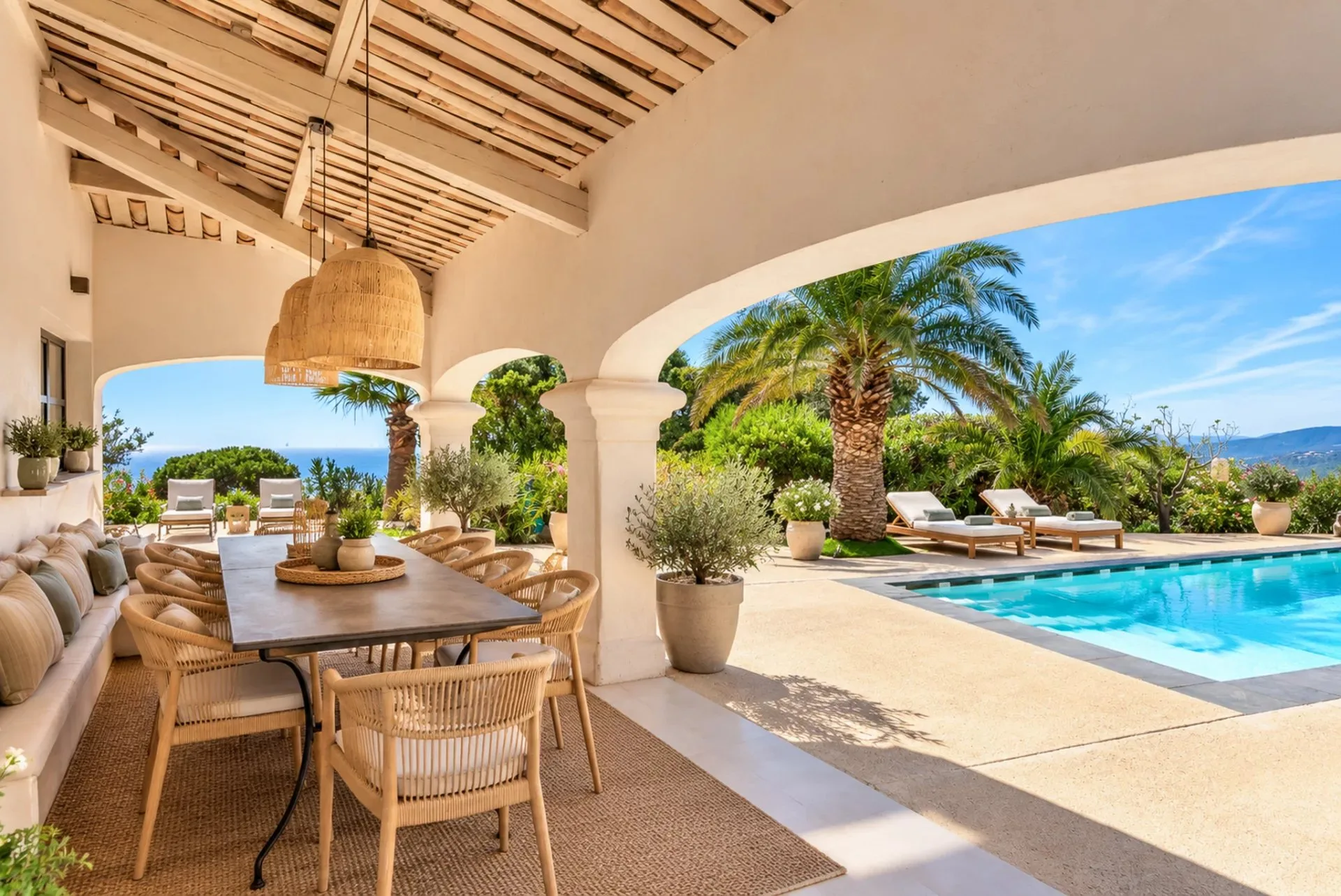 A Contemporary Gem with Panoramic Ocean Views - Les Issambres - 2
