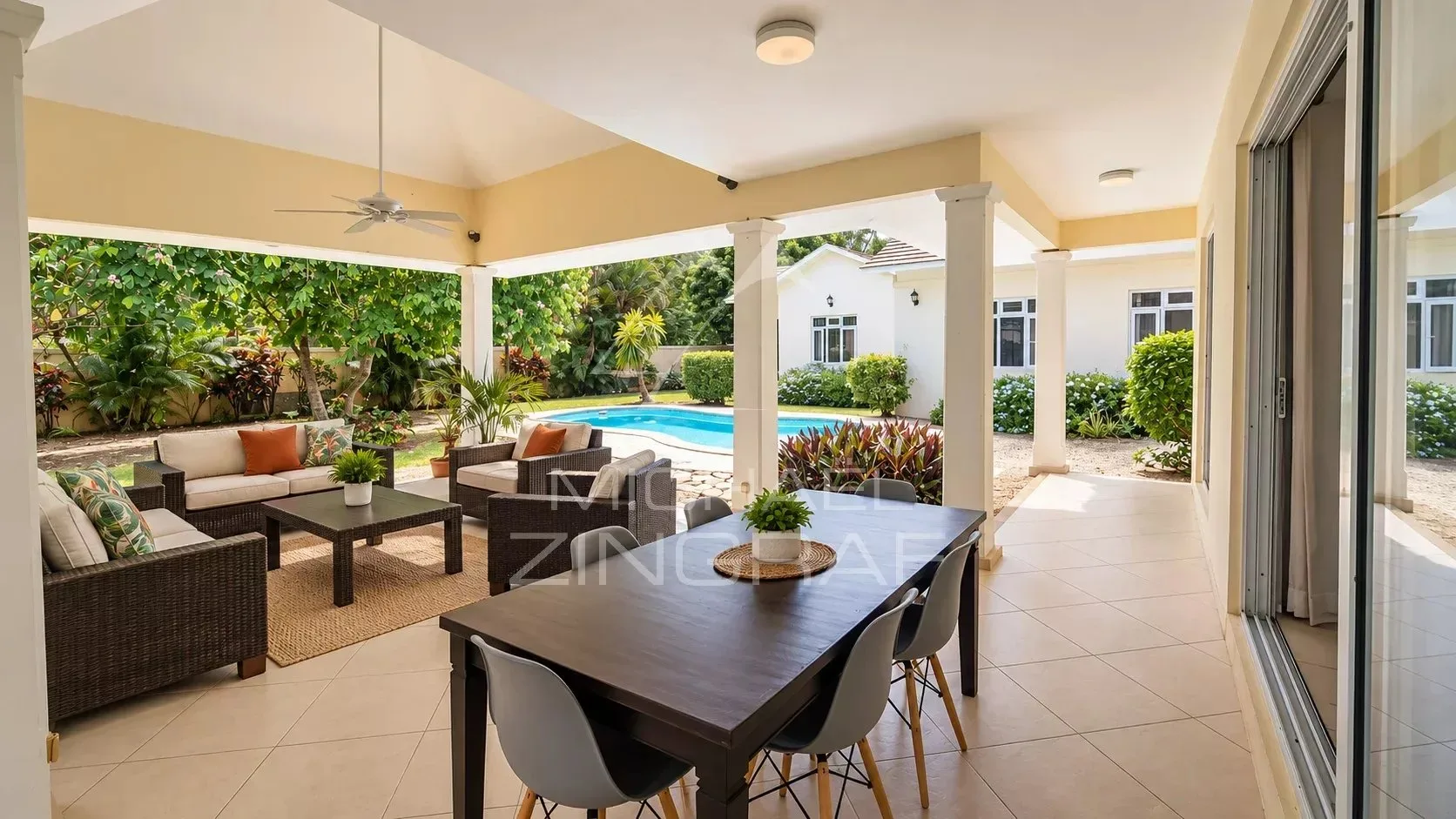 Élégante villa de 4 chambres avec piscine à Rivière Noire - 8