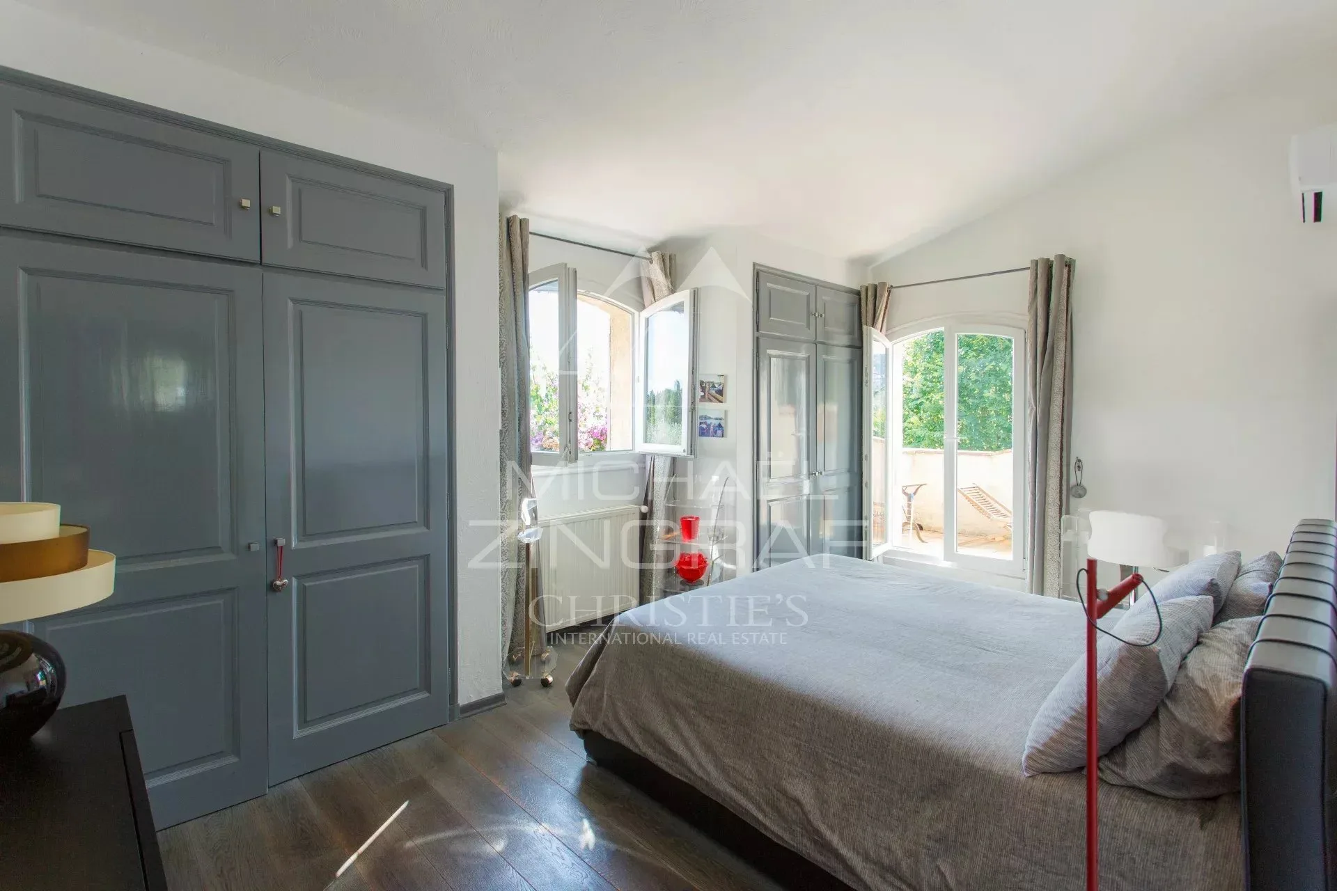 Villa Provençale d’Exception avec Vue Dégagée et Jardin de 4 375 m² à Plascassier - 10