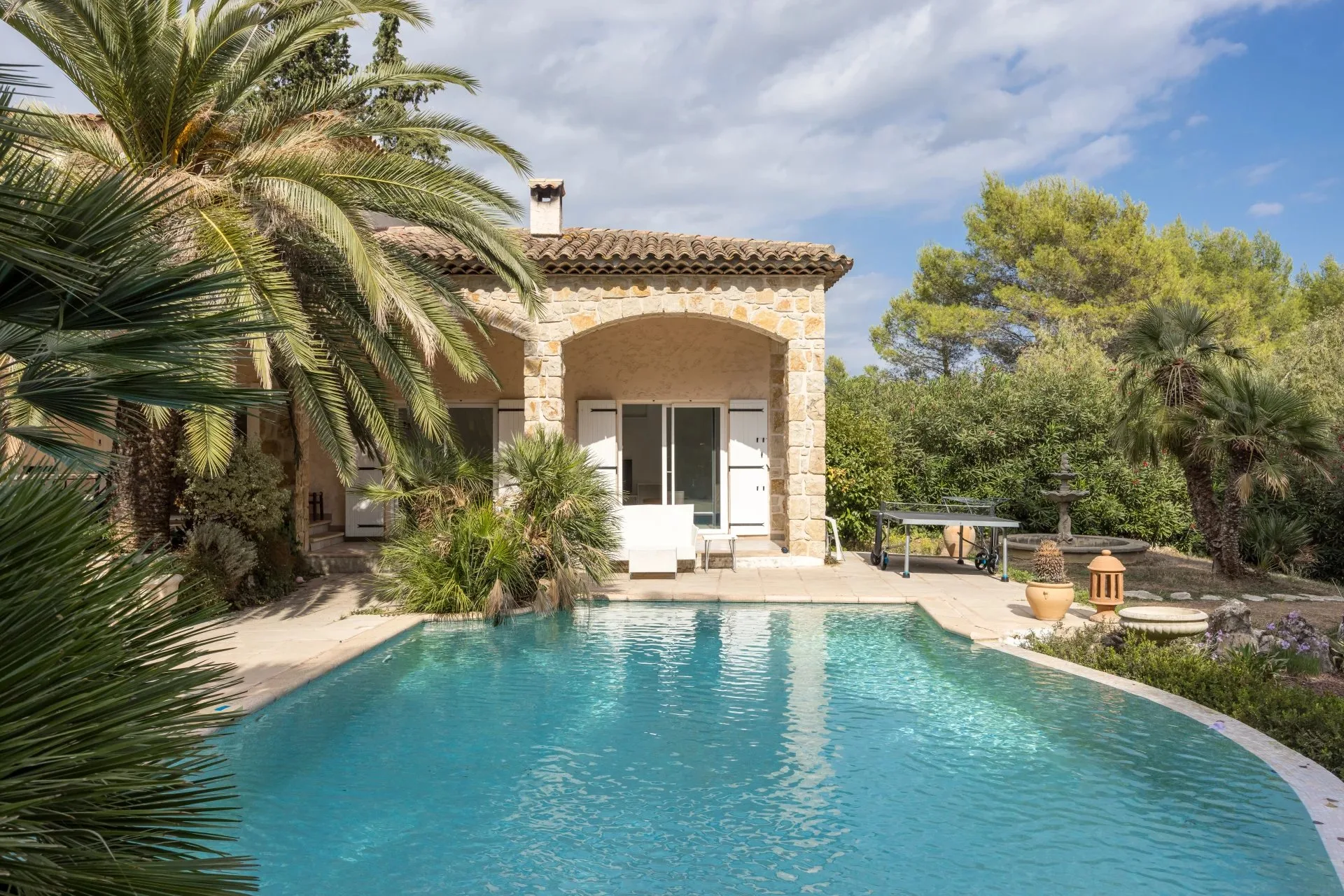 Mougins - Provençal villa on over half a hectare - 2
