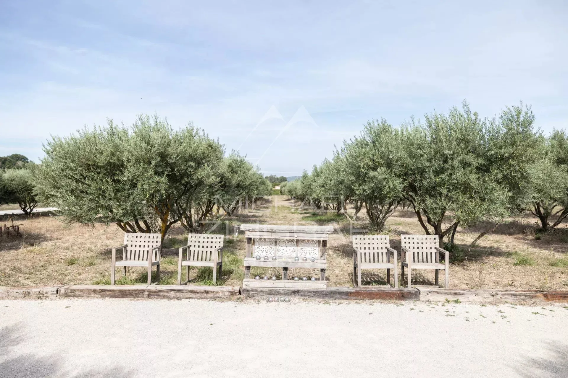 Oppède – Mas provençal de caractère avec gîtes, chambres d'hôtes et vues sur le Luberon - 15
