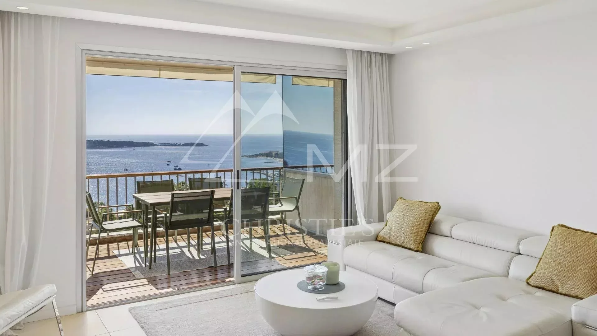 EXCLUSIVITE magnifique 4 pièces contemporain à la vue mer époustouflante - 13