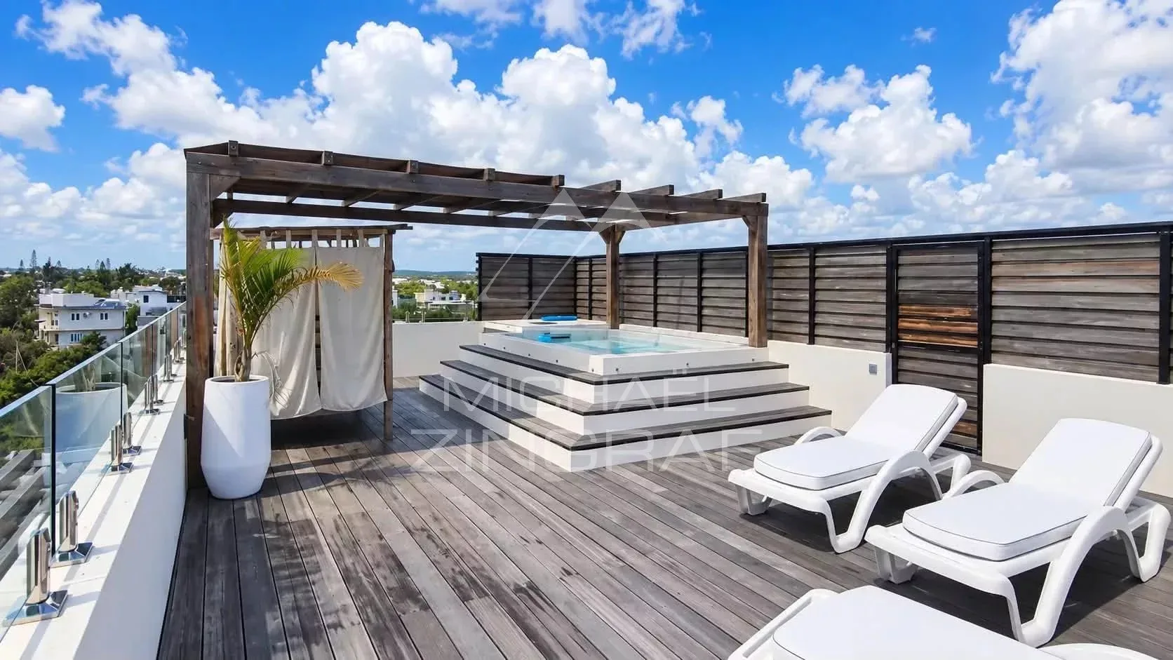 3-Schlafzimmer-Penthouse in Péreybère mit atemberaubender Aussicht