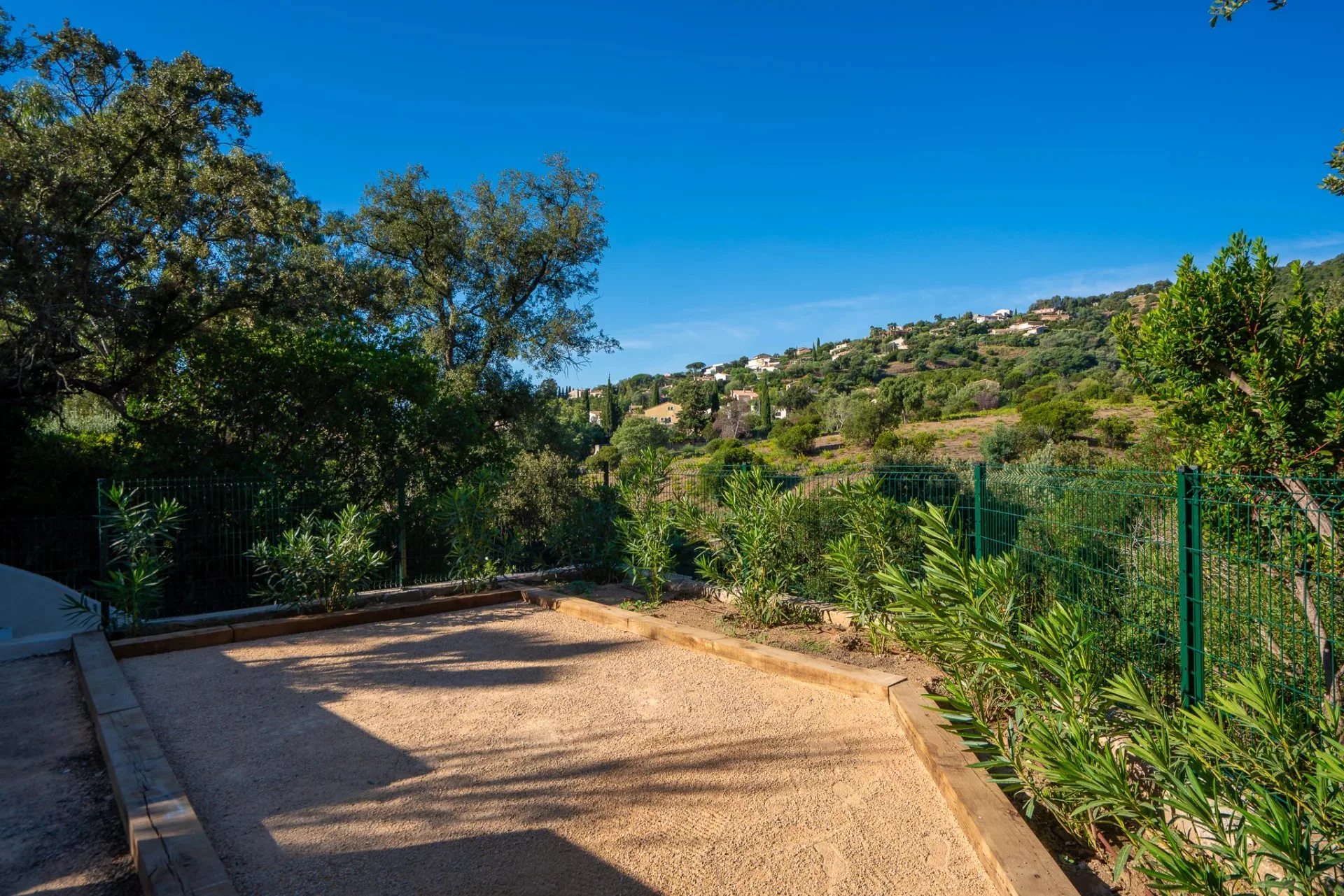 VILLA  RÉNOVÉE  VUE MER, PISCINE À DÉBORDEMENT - Les Issambres - 12