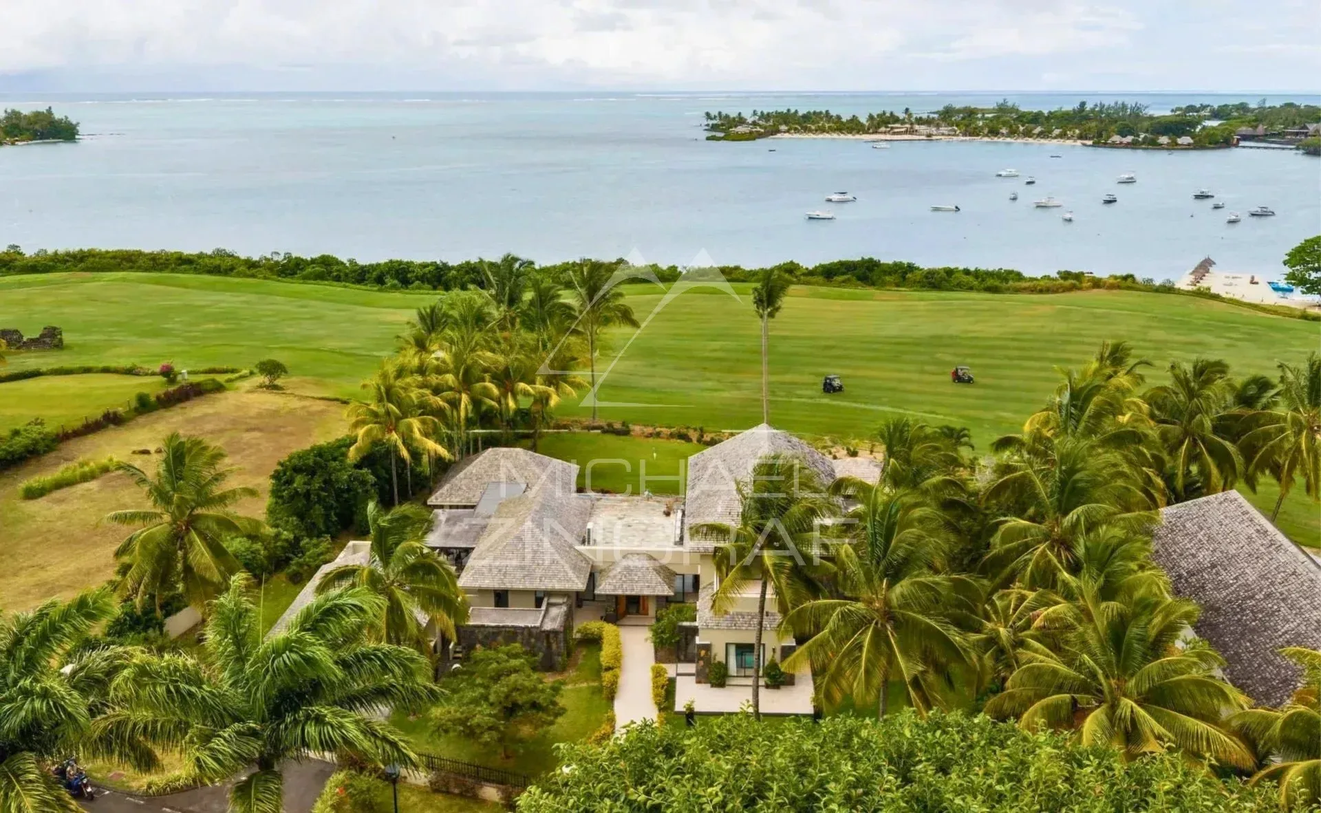 Villa d’Exception Face au Golf et au Lagon – Anahita - 3