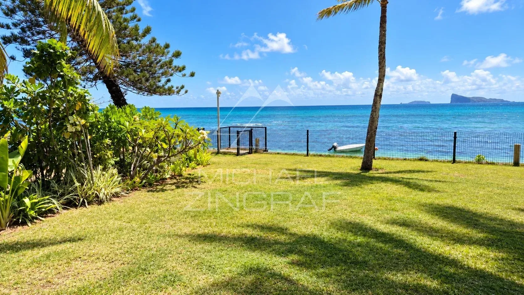 Villa am Wasser in Pointe Aux Canonniers - 2