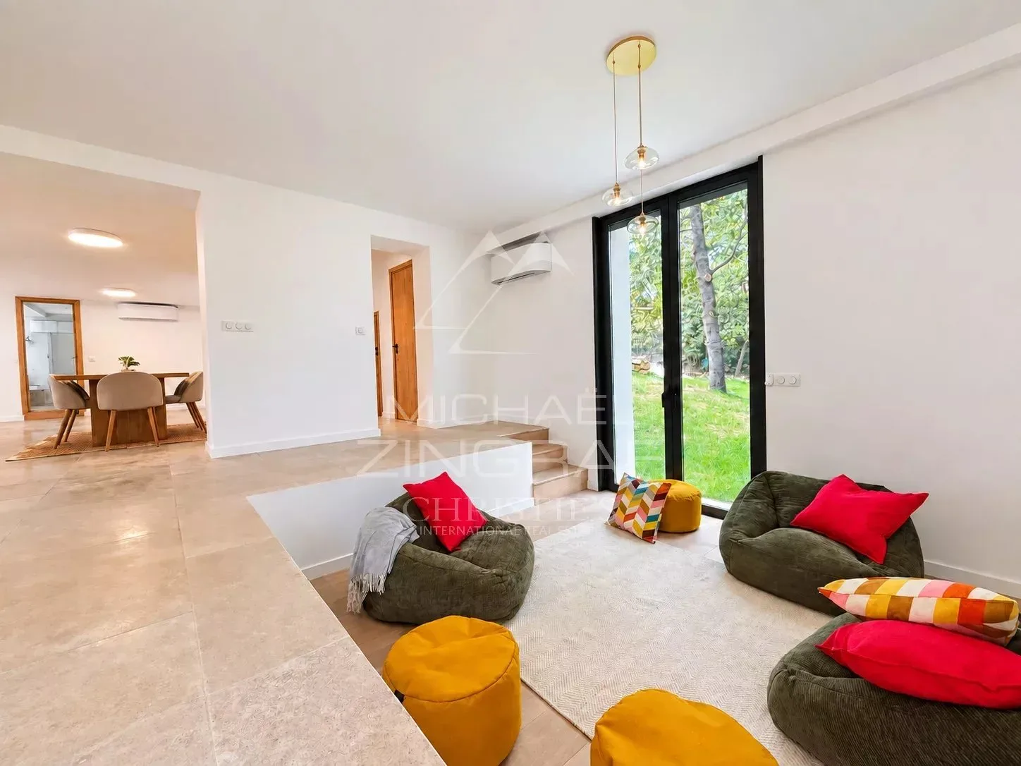 Elegante, vollständig renovierte Villa in absolut ruhiger Lage - 8