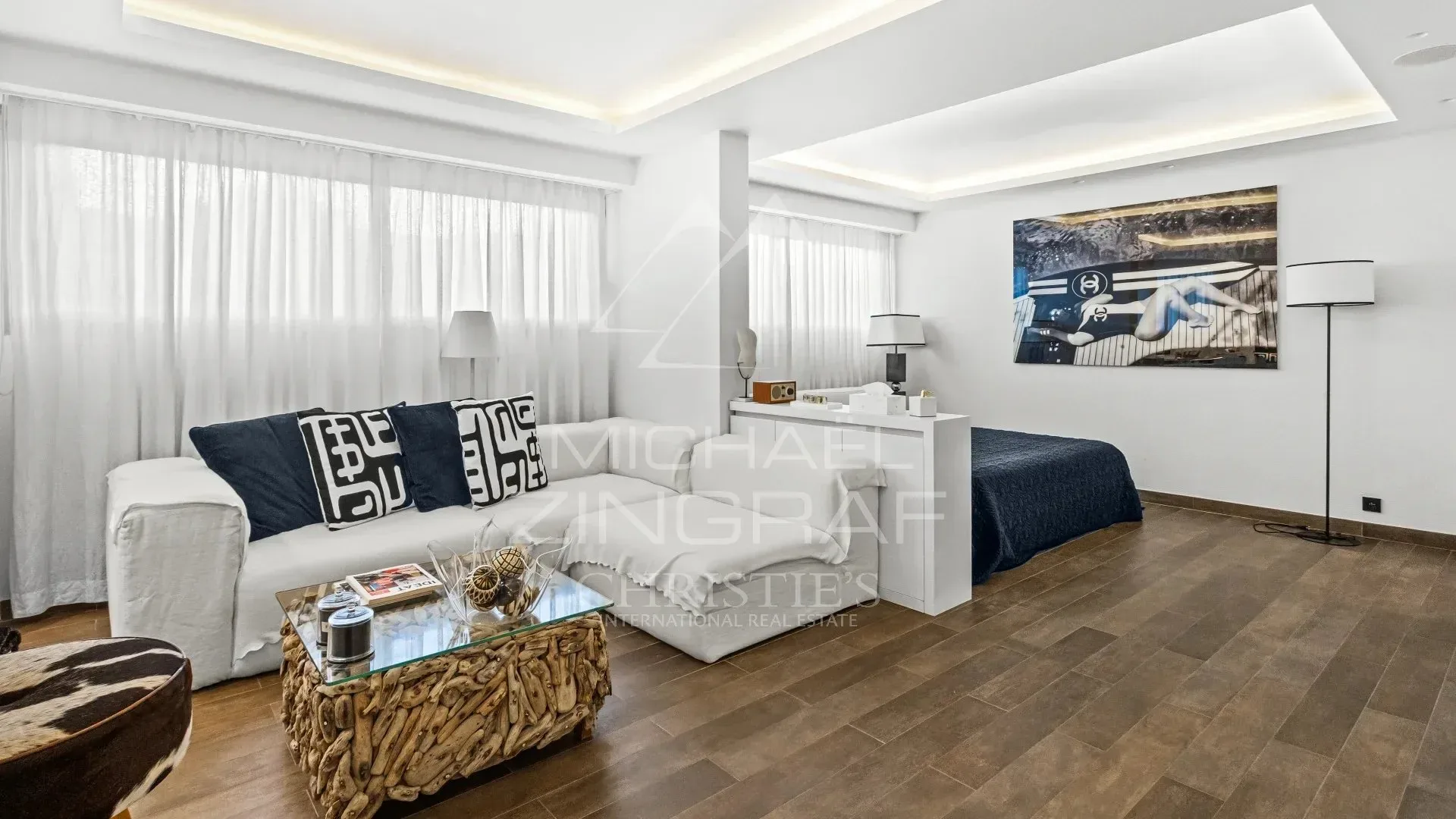 Cannes – Croisette – Studio d’exception de 53 m² face au Port Canto