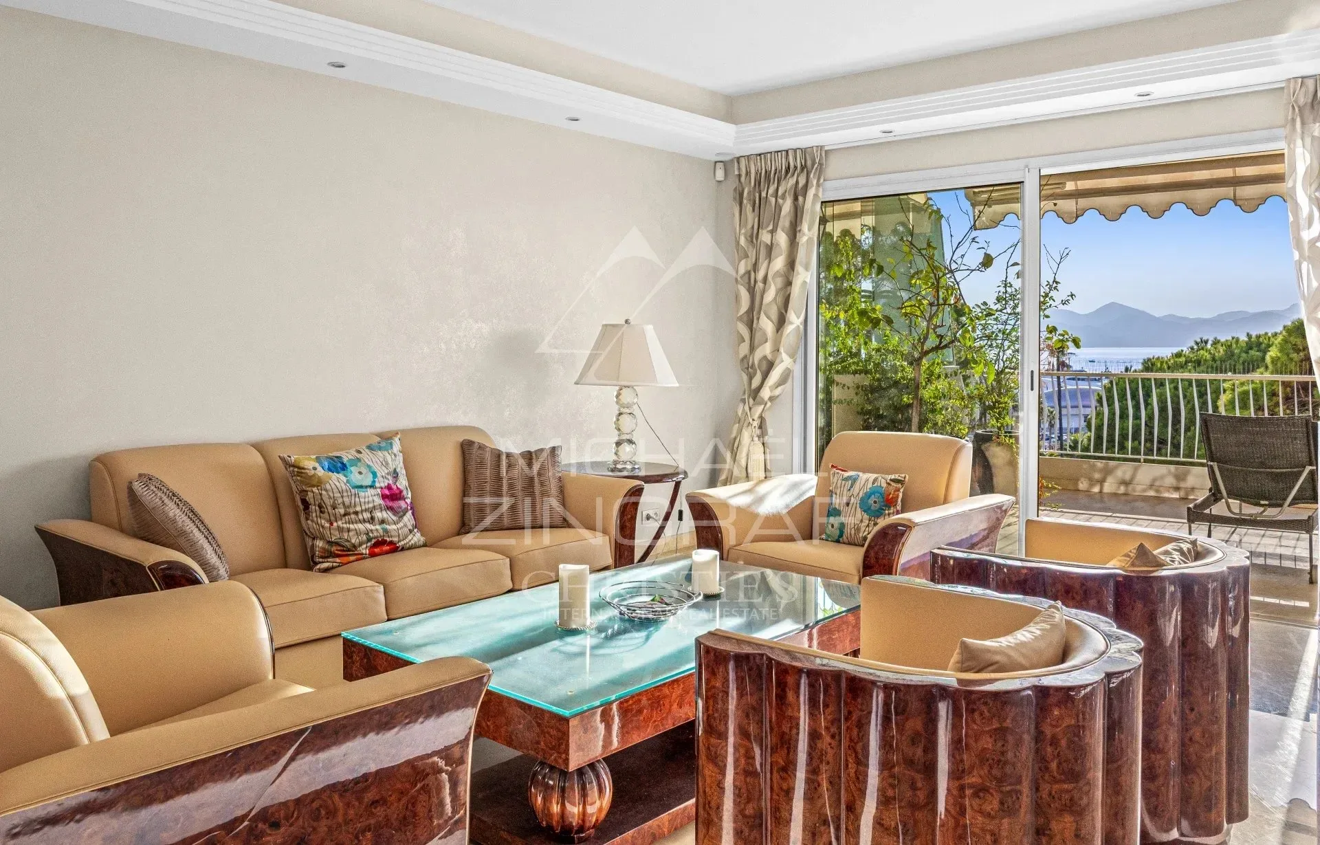Cannes - Croisette - Prestigieux 4 pièces de 117m2 avec terrasses face à la mer - 6