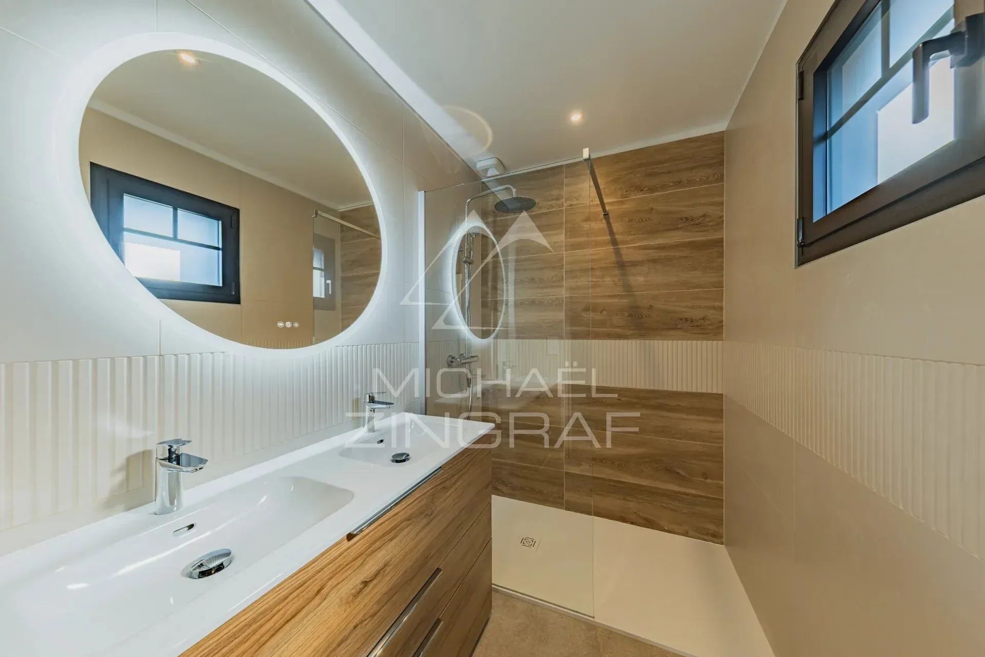 LA HUME – ELEGANTE, RENOVIERTE VILLA MIT POOL UND SEPARATEM GÄSTEHAUS - 13