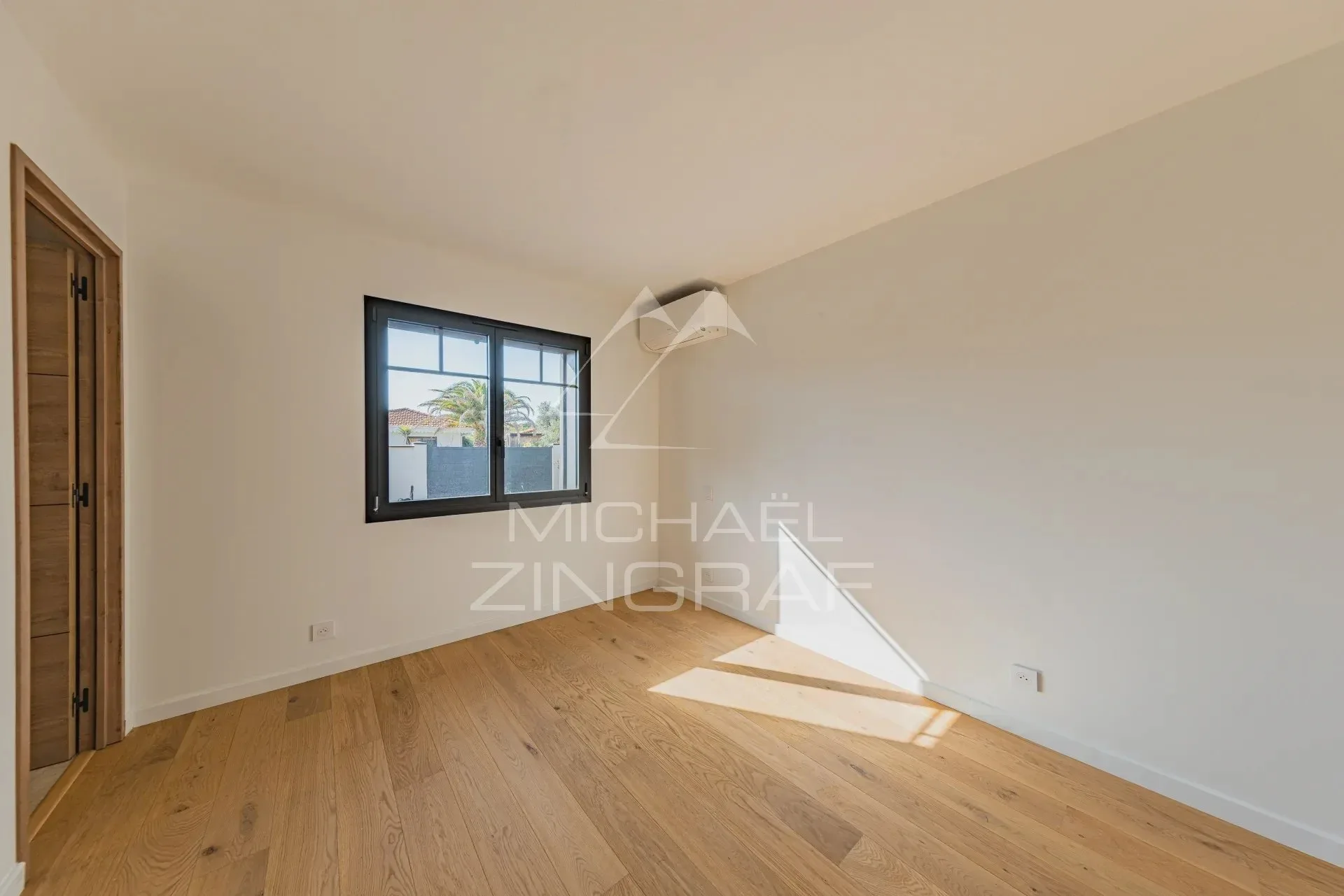 LA HUME – ELEGANTE, RENOVIERTE VILLA MIT POOL UND SEPARATEM GÄSTEHAUS - 14