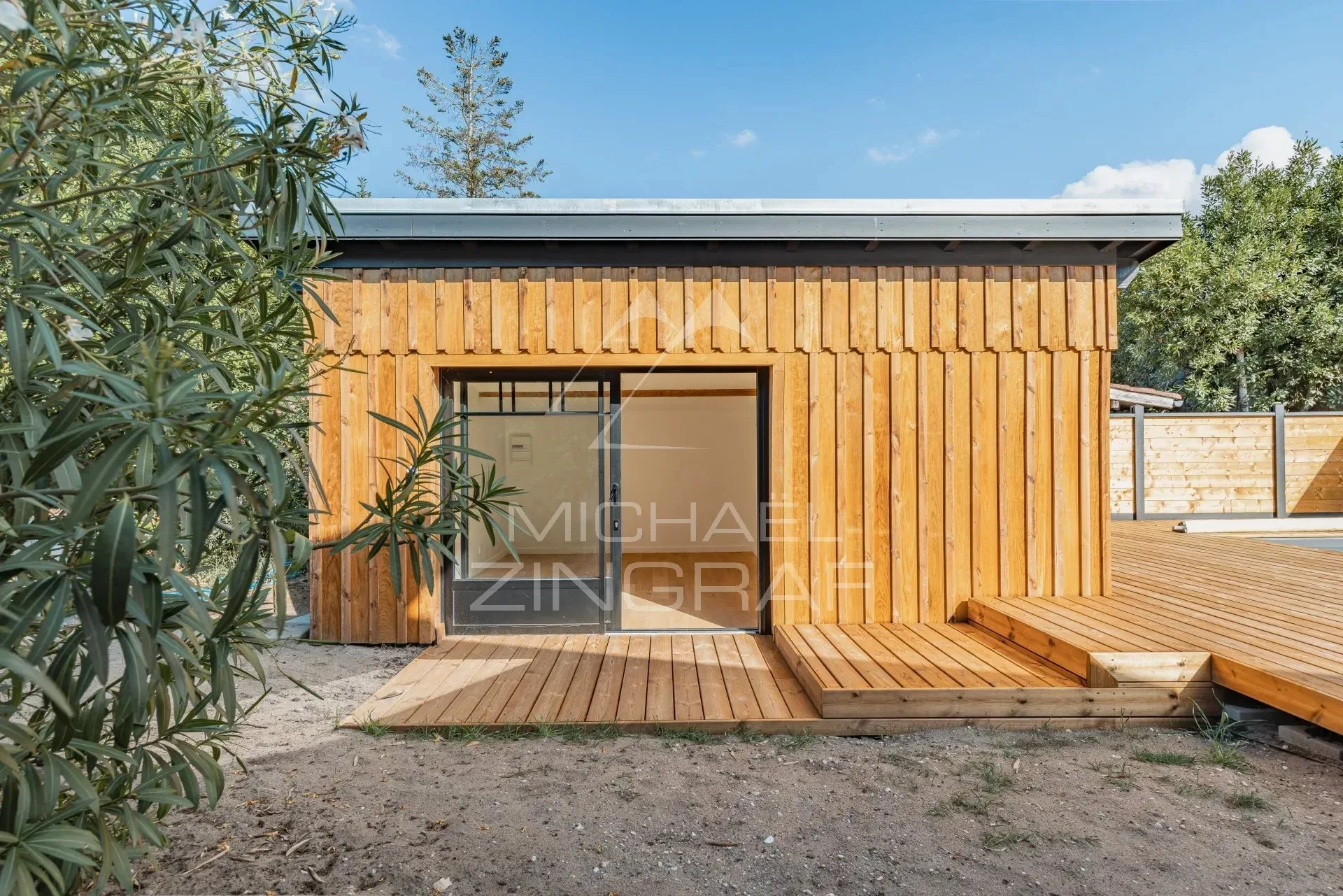 LA HUME – ELEGANTE, RENOVIERTE VILLA MIT POOL UND SEPARATEM GÄSTEHAUS - 17