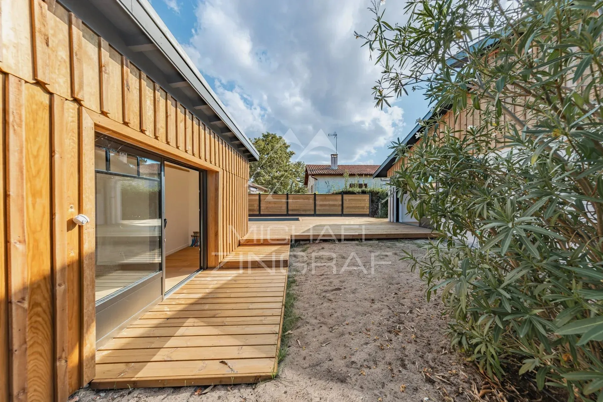 LA HUME – ELEGANTE, RENOVIERTE VILLA MIT POOL UND SEPARATEM GÄSTEHAUS - 19