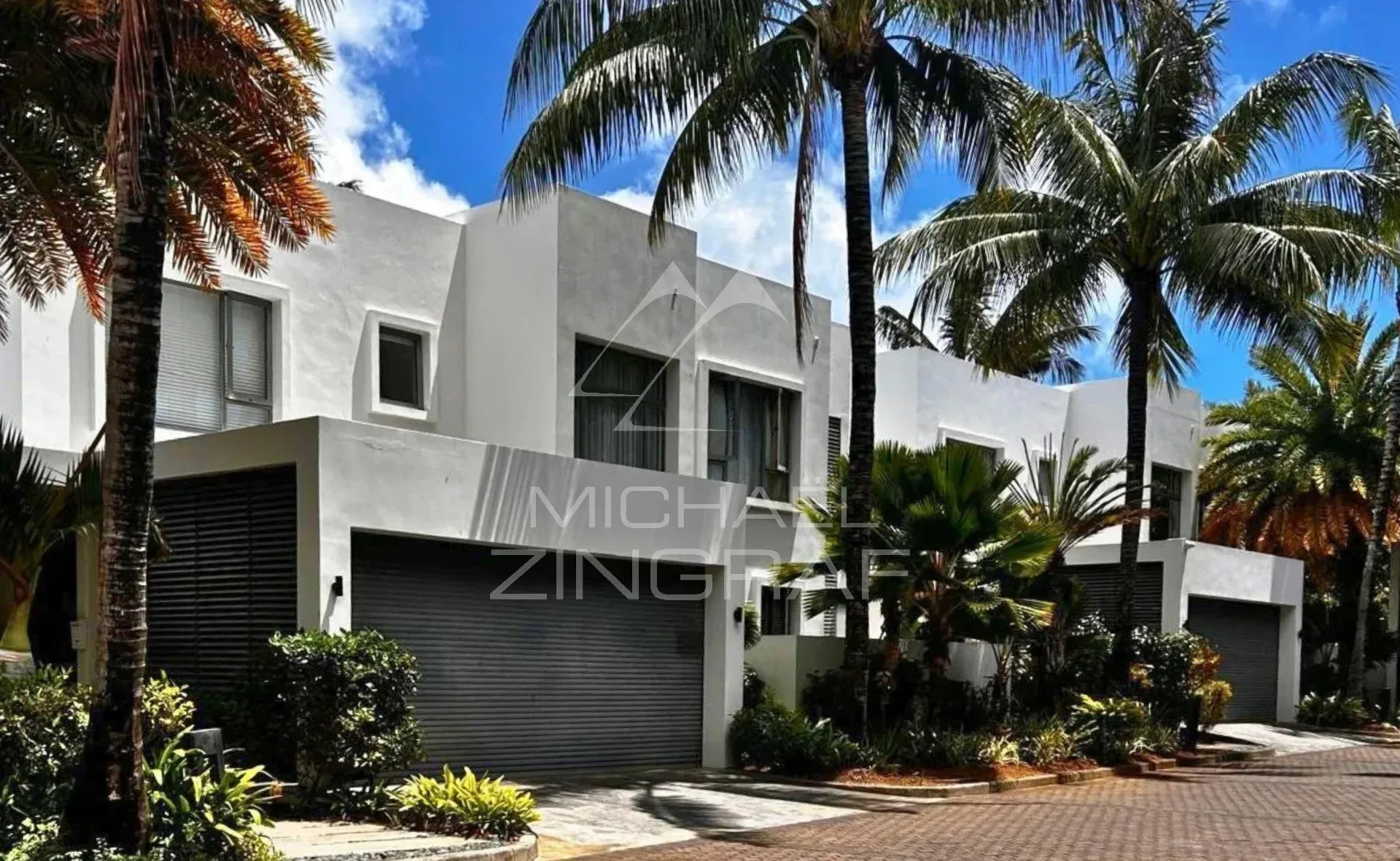 3-Bedroom Duplex Villa with Private Pool and beach access - 18