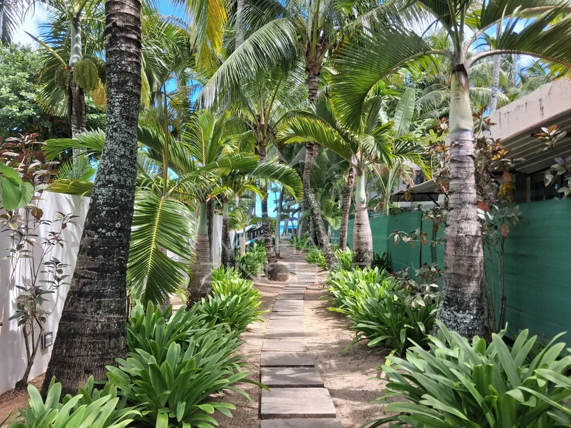3-Bedroom Duplex Villa with Private Pool and beach access - 21