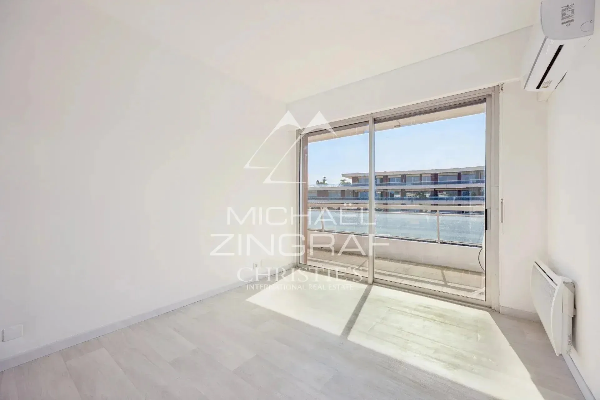 Nice Fabron – Bel appartement 5 pièces de 125 m² avec vue panoramique mer et terrasse de 53 m² - 9