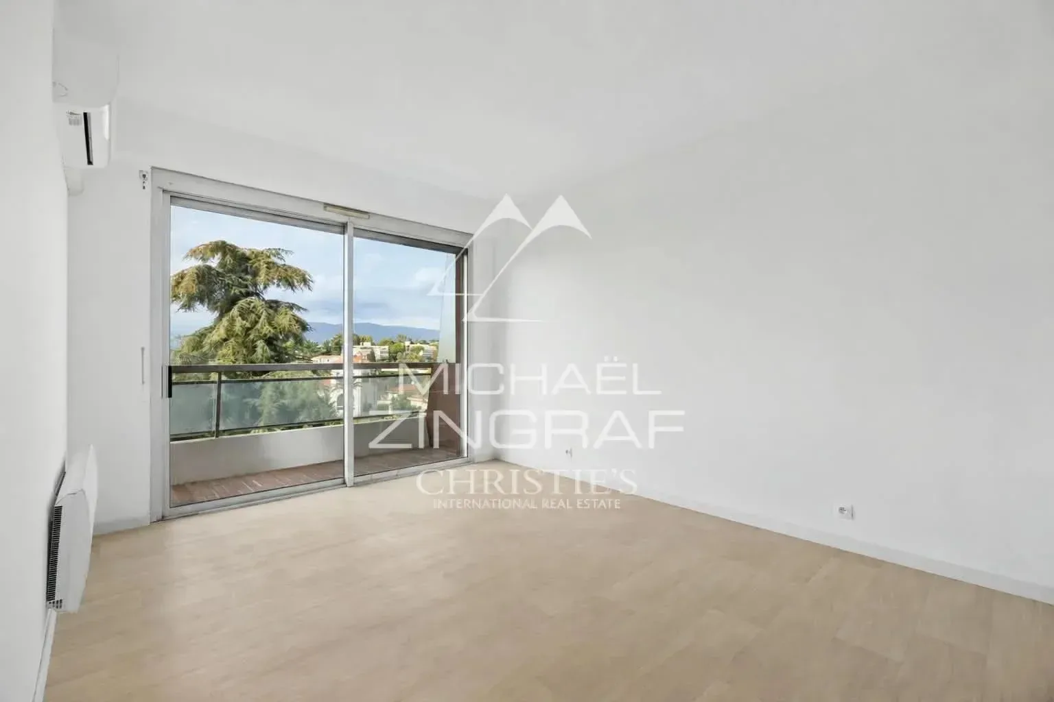 Nice Fabron – Bel appartement 5 pièces de 125 m² avec vue panoramique mer et terrasse de 53 m² - 6