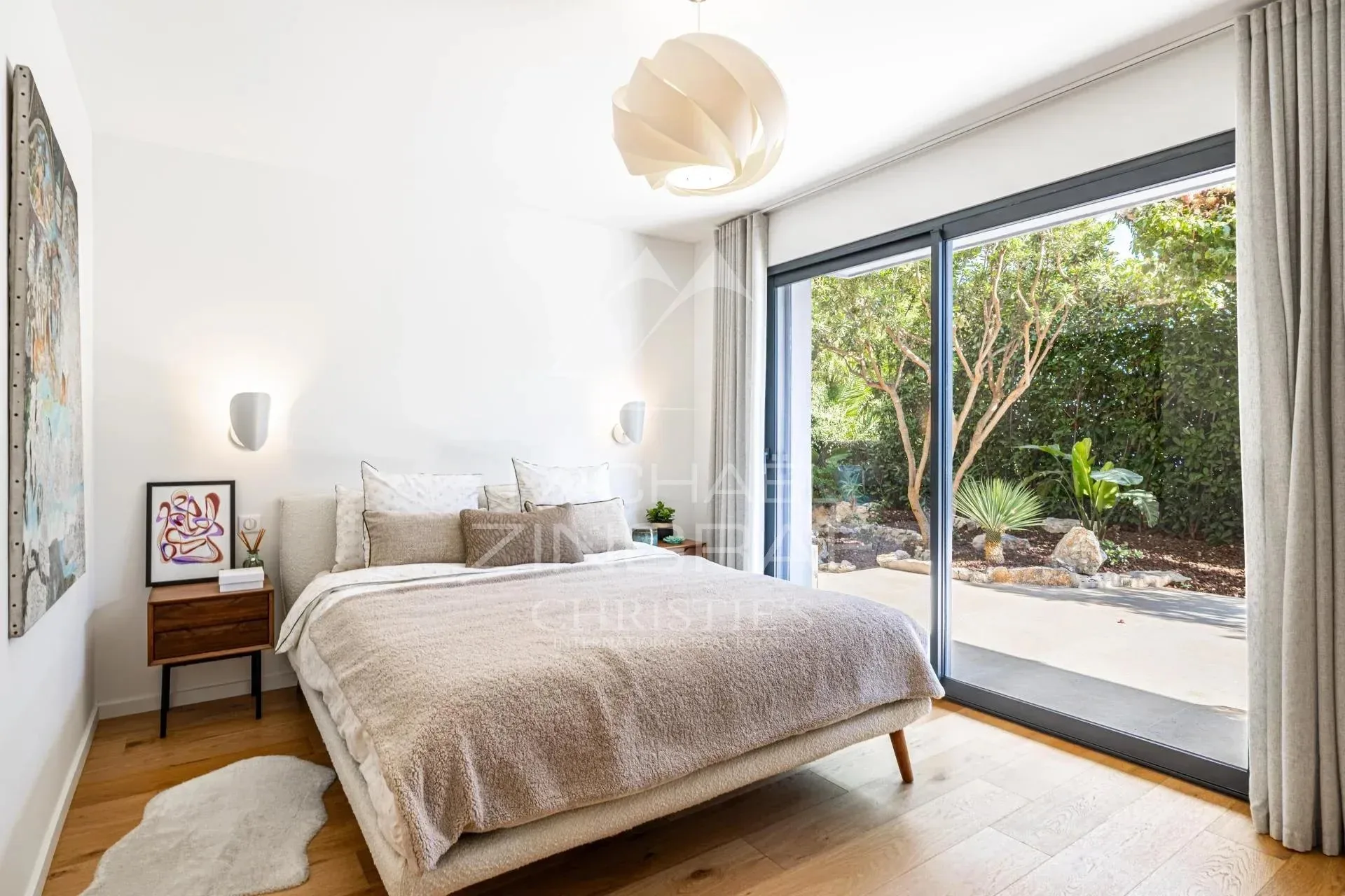 VILLA CONTEMPORAINE D’EXCEPTION AVEC ROOFTOP ET VUE PANORAMIQUE SUR LA RADE - 19