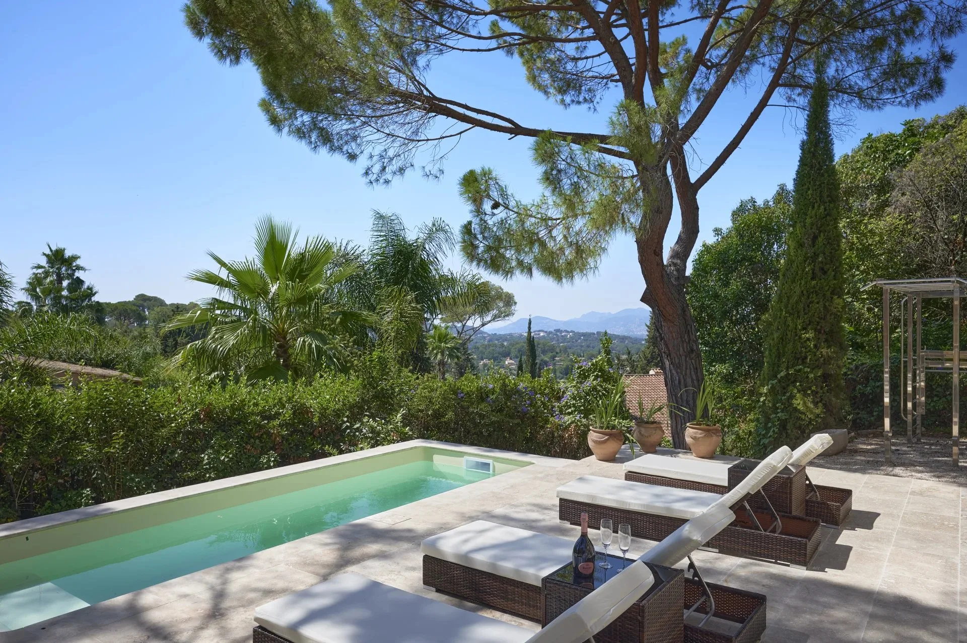 Mougins – Charmante Villa in fußläufiger Entfernung zu den Geschäften - 4
