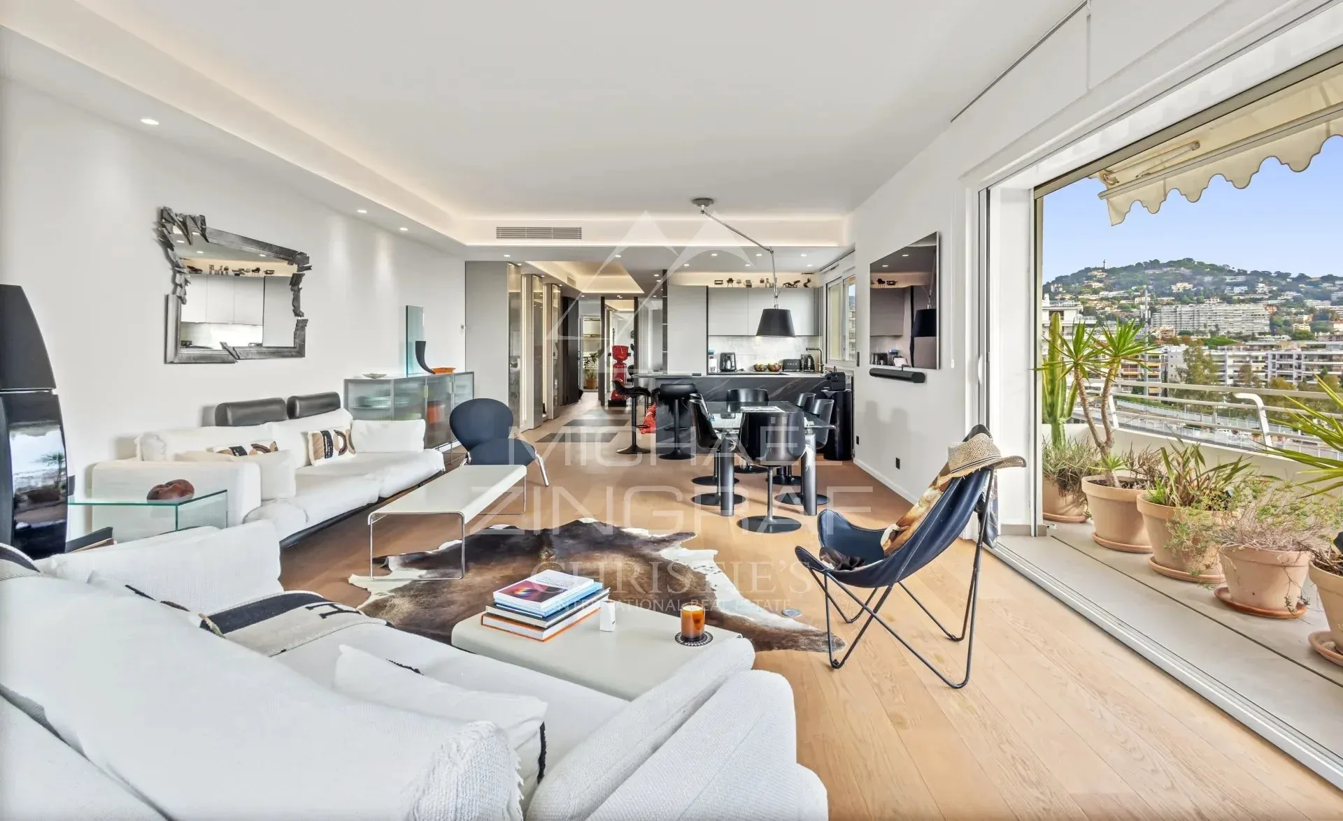 Cannes – Croisette – Élégant 3 pièces rénové avec terrasses et vue mer - 5