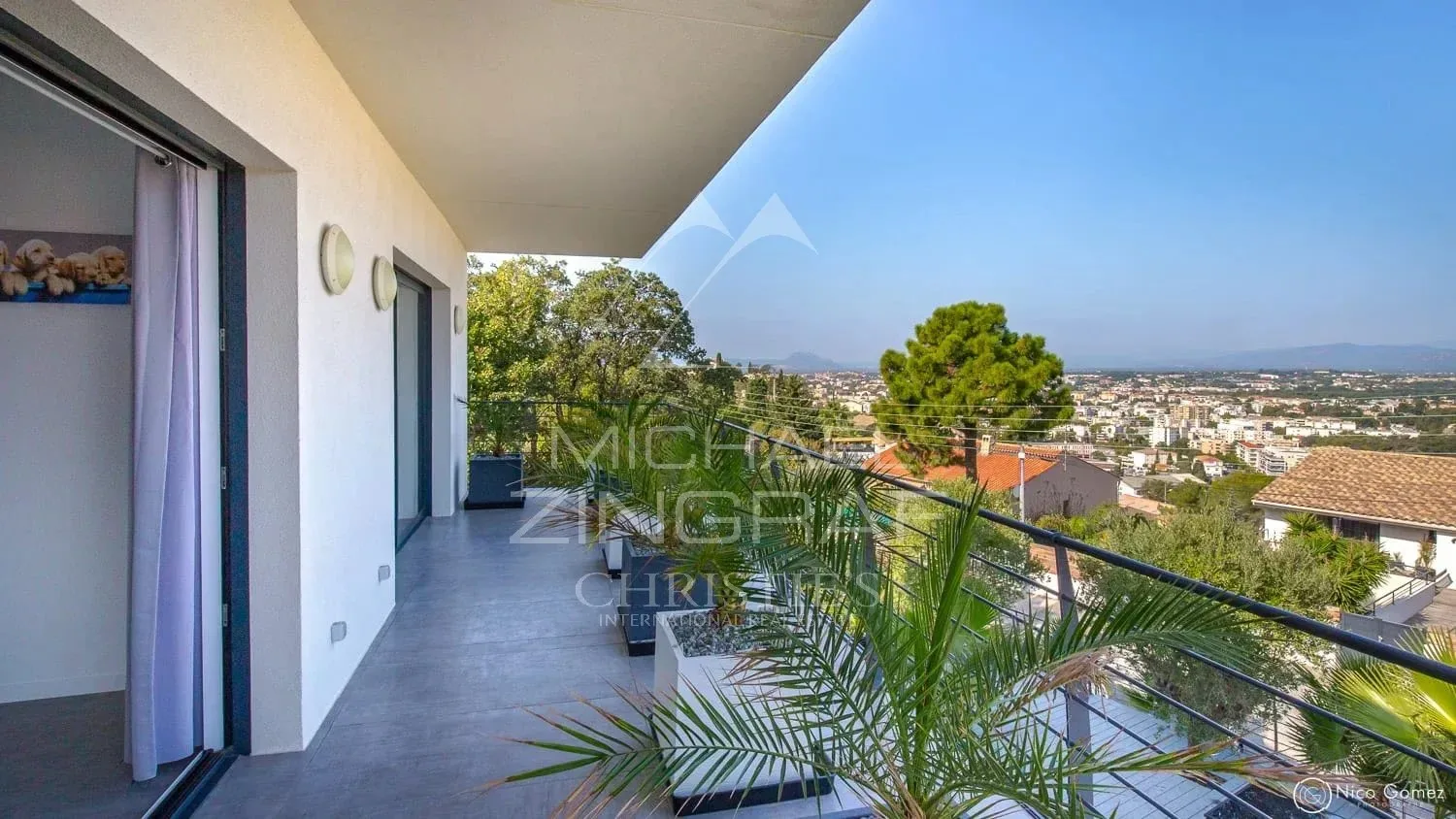 SAINT-RAPHAËL - RARE PROPRIÉTÉ CONTEMPORAINE - 9