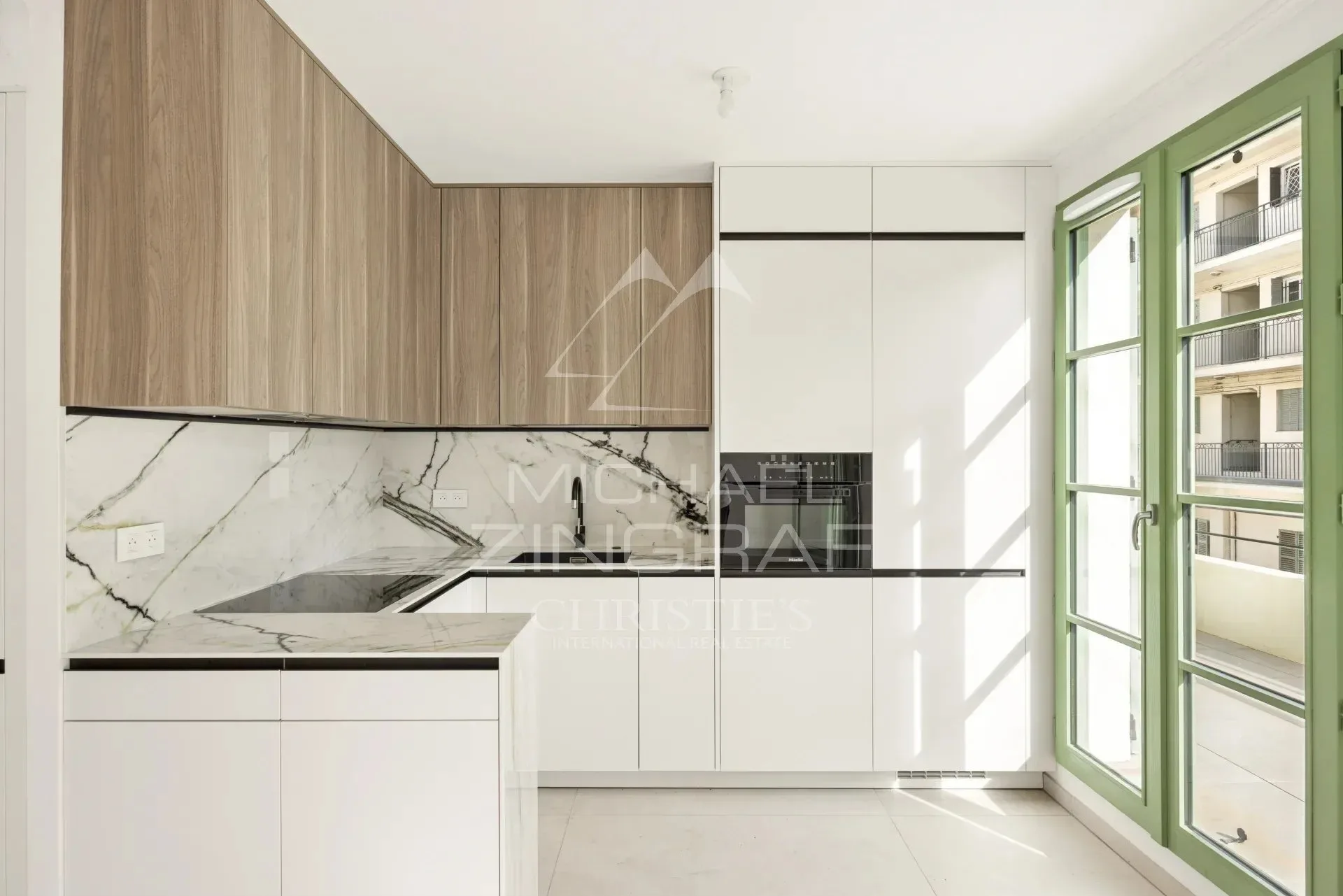 EXCLUSIVITÉ – NICE CENTRE / À PROXIMITÉ DU CARRÉ D’OR | 3 PIÈCES – 78 M² – ÉTAGE ÉLEVÉ - 4