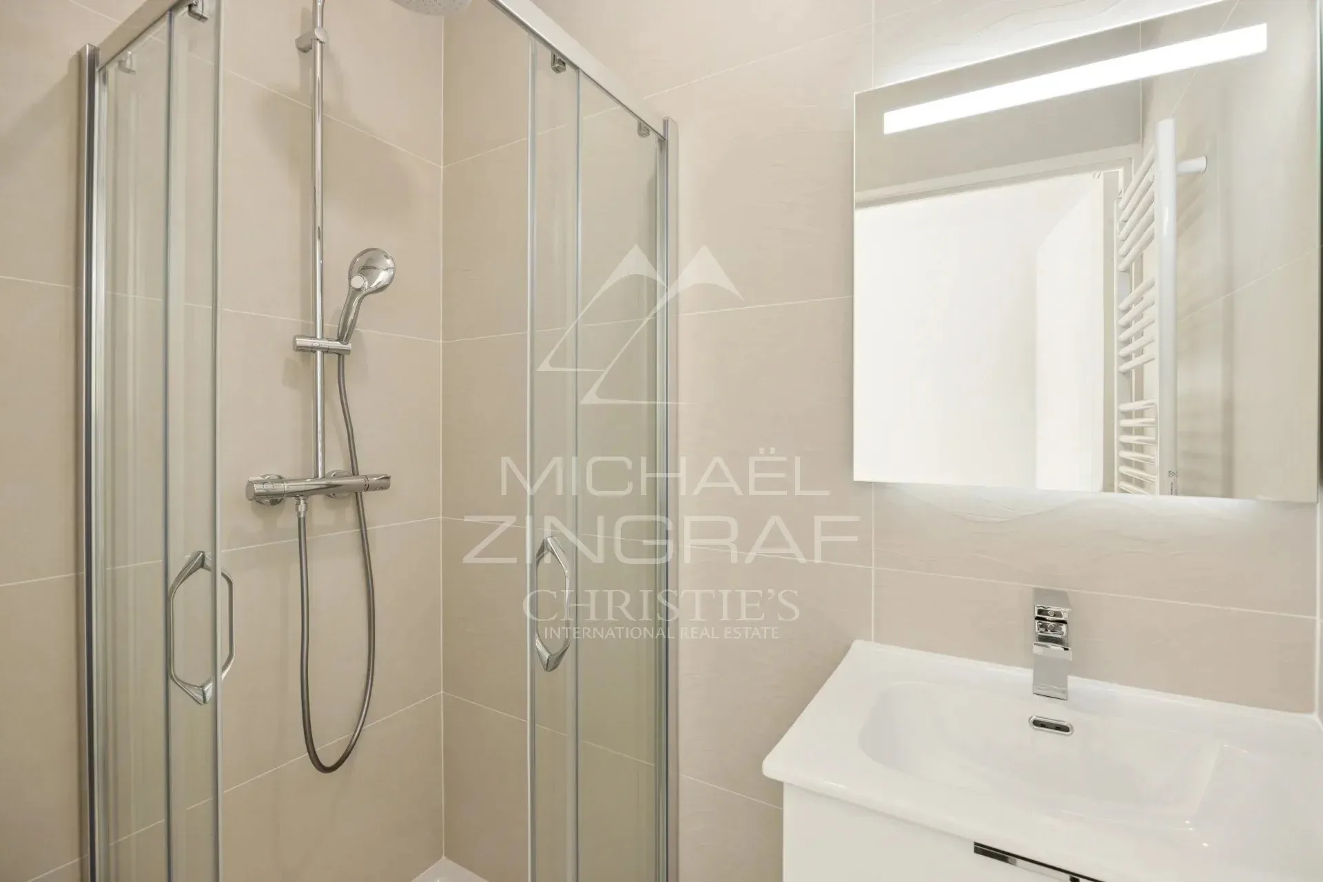 EXCLUSIVITÉ – NICE CENTRE / À PROXIMITÉ DU CARRÉ D’OR | 3 PIÈCES – 78 M² – ÉTAGE ÉLEVÉ - 7