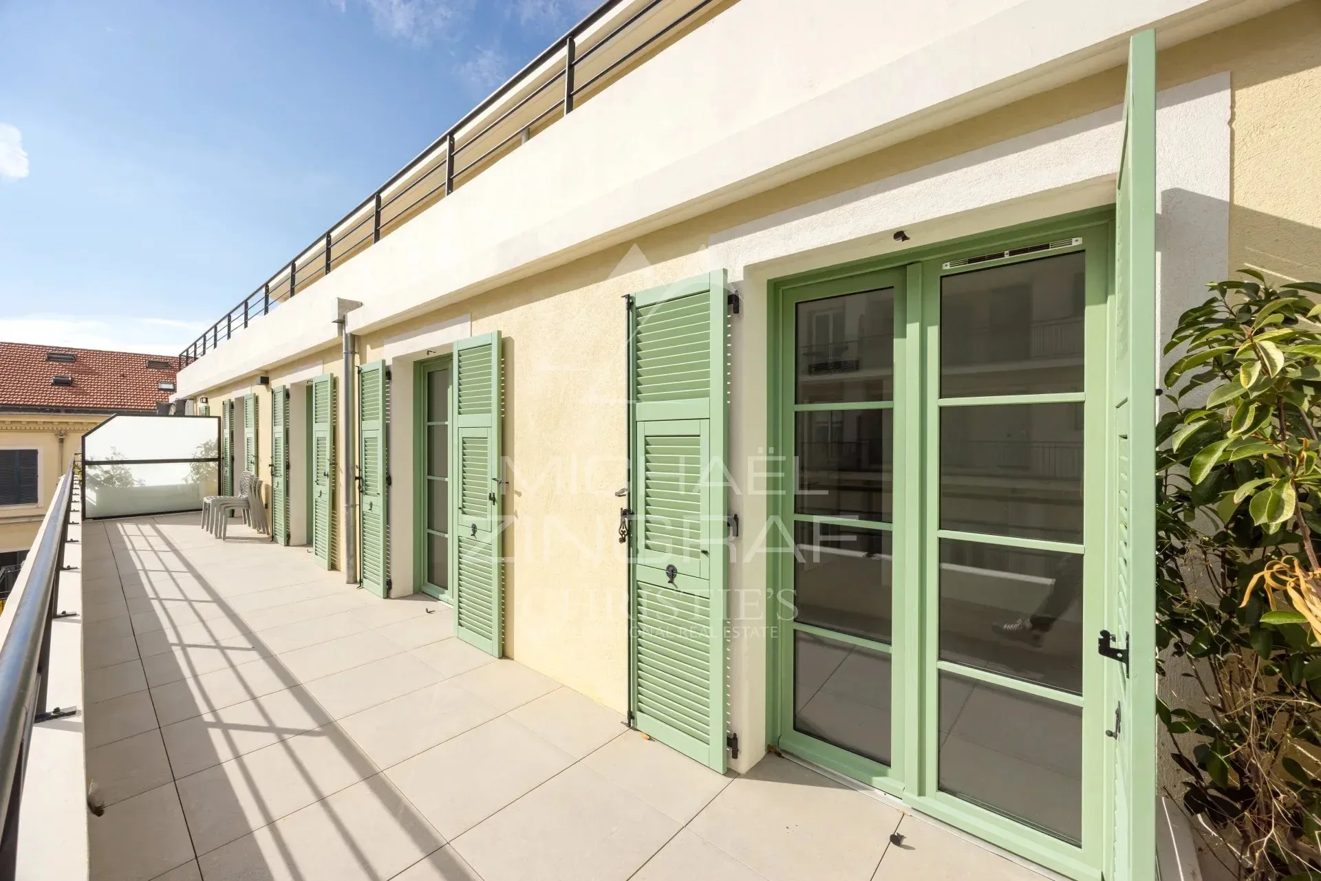 EXCLUSIVITÉ – NICE CENTRE / À PROXIMITÉ DU CARRÉ D’OR | 3 PIÈCES – 78 M² – ÉTAGE ÉLEVÉ