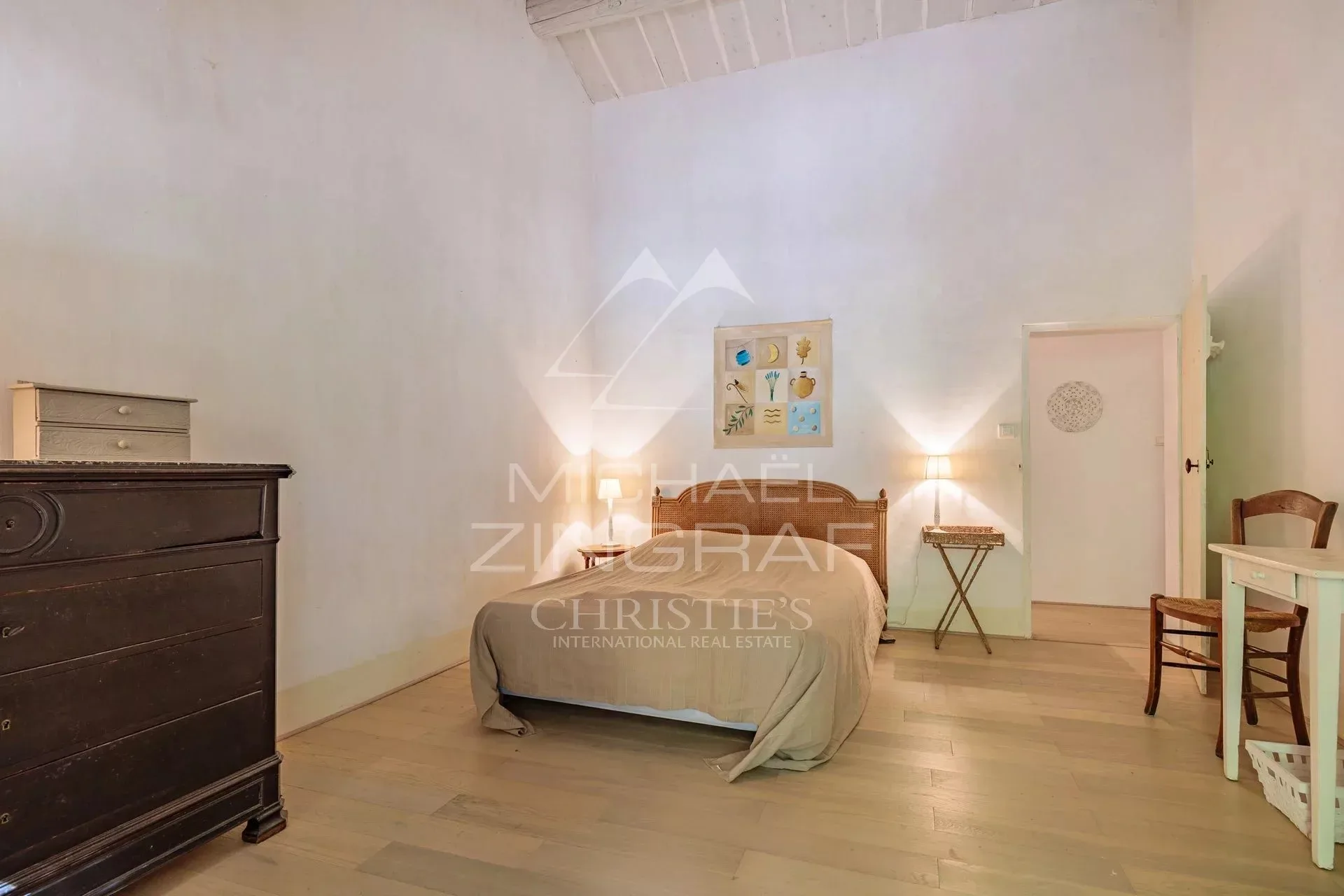 Roussillon - Charmante maison avec piscine - 11