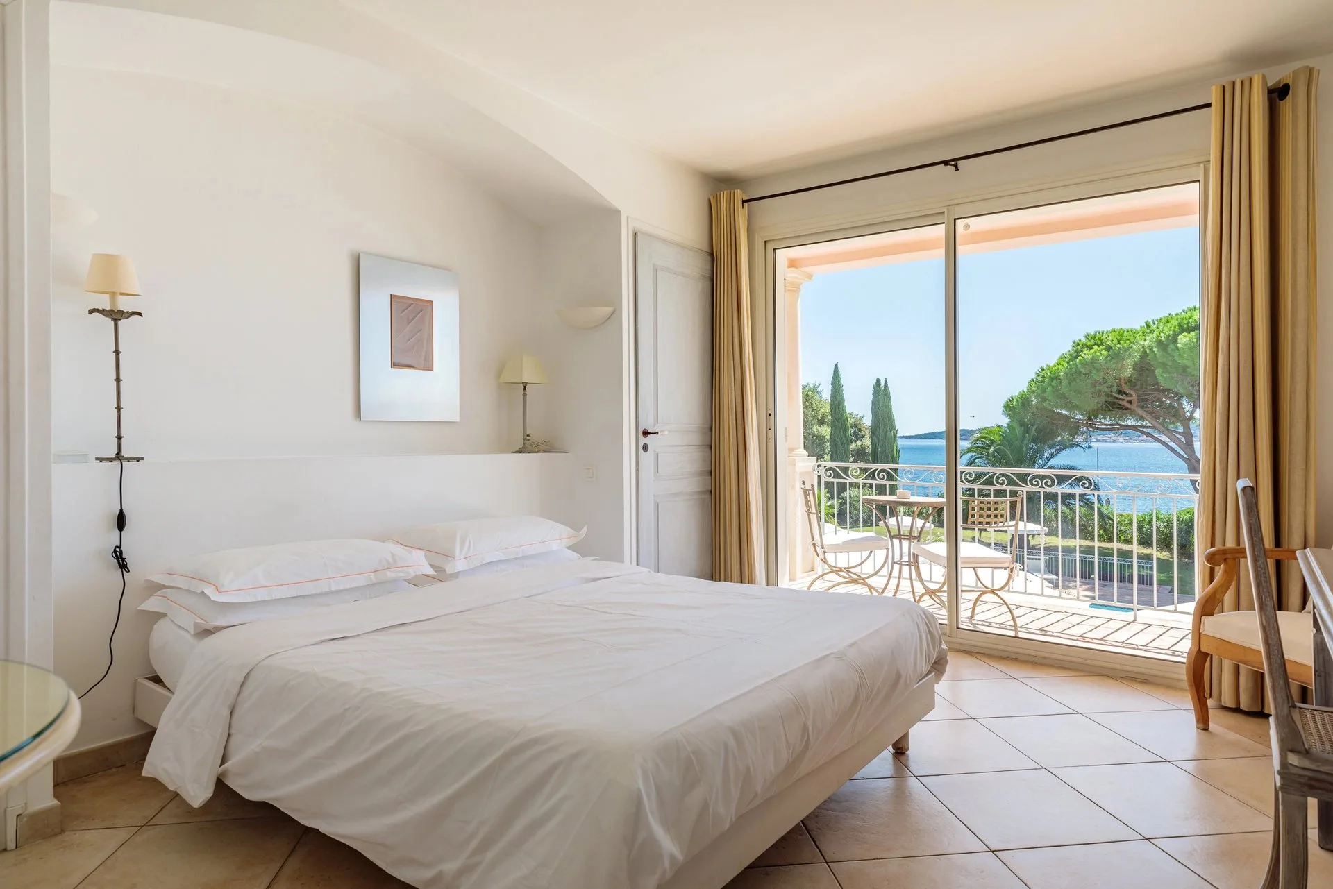 Propriété de prestige face à la mer, à pied de la plage - 17