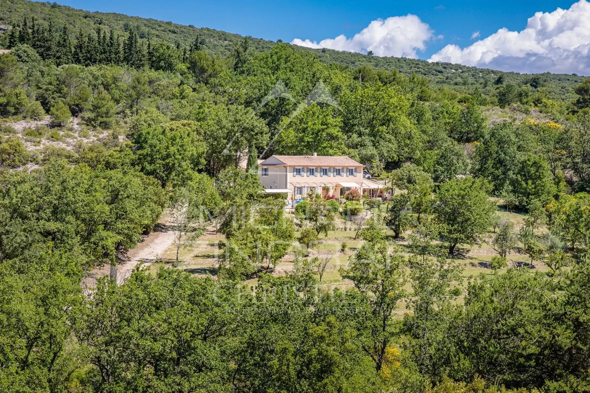 Murs – Élégante Bastide avec Vue Panoramique sur le Luberon - 6