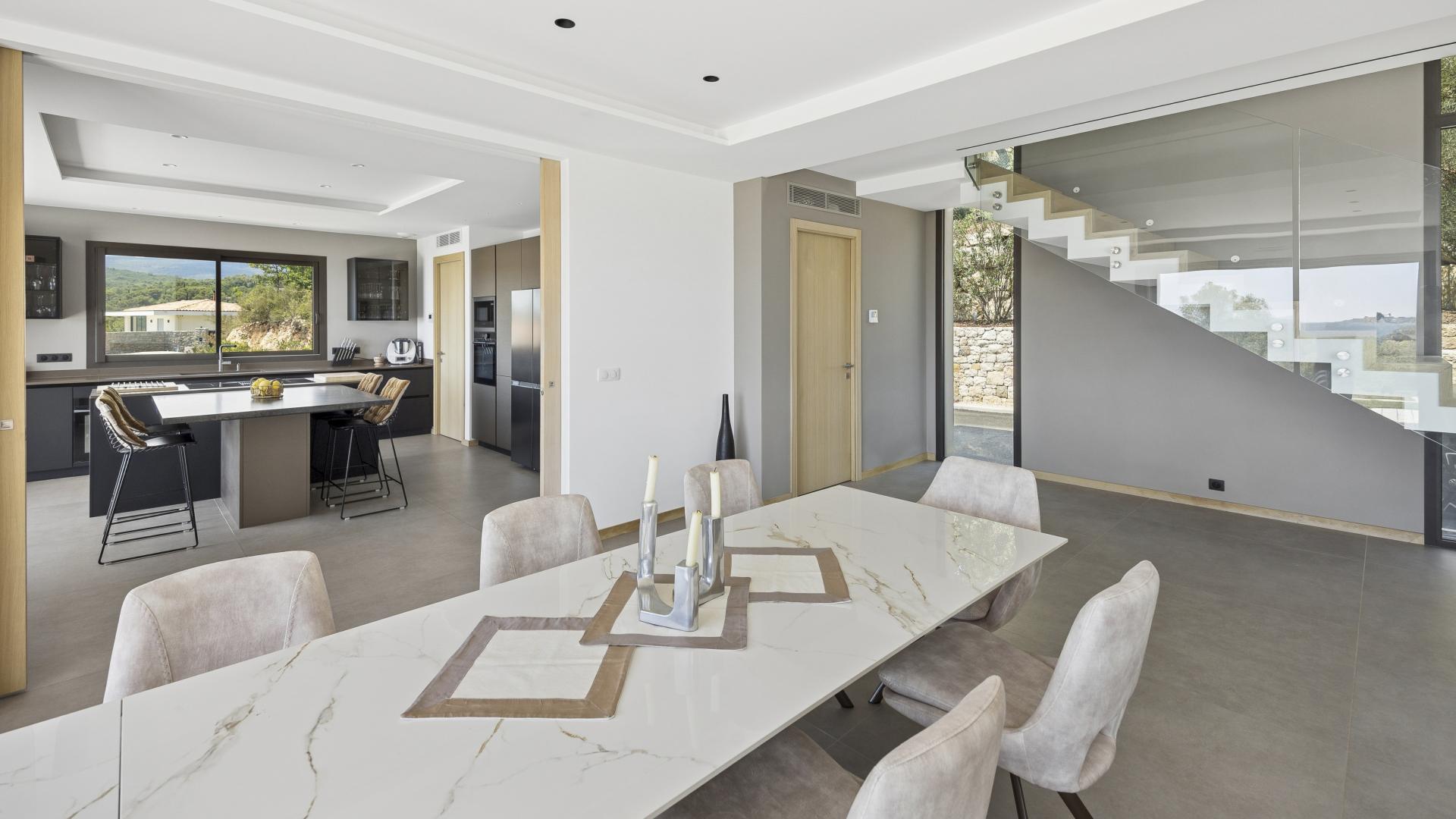 Une signature architecturale contemporaine avec panorama d'exception - 22