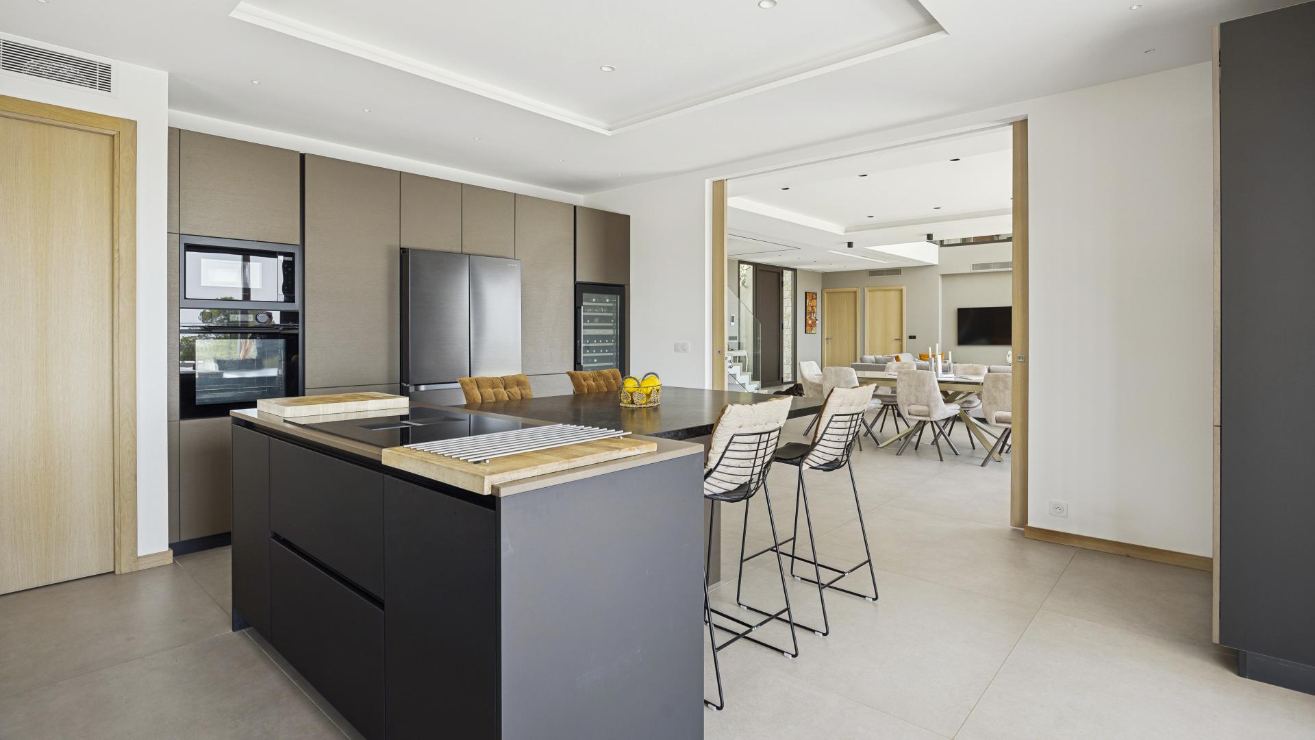 Une signature architecturale contemporaine avec panorama d'exception - 30