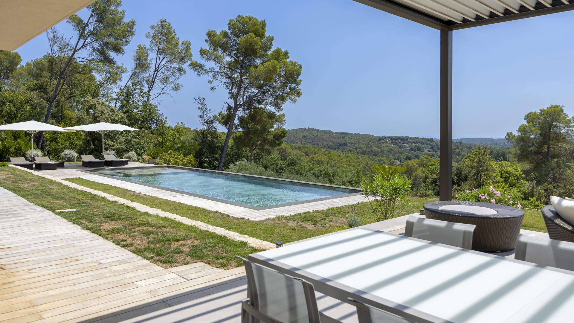Une signature architecturale contemporaine avec panorama d'exception - 11