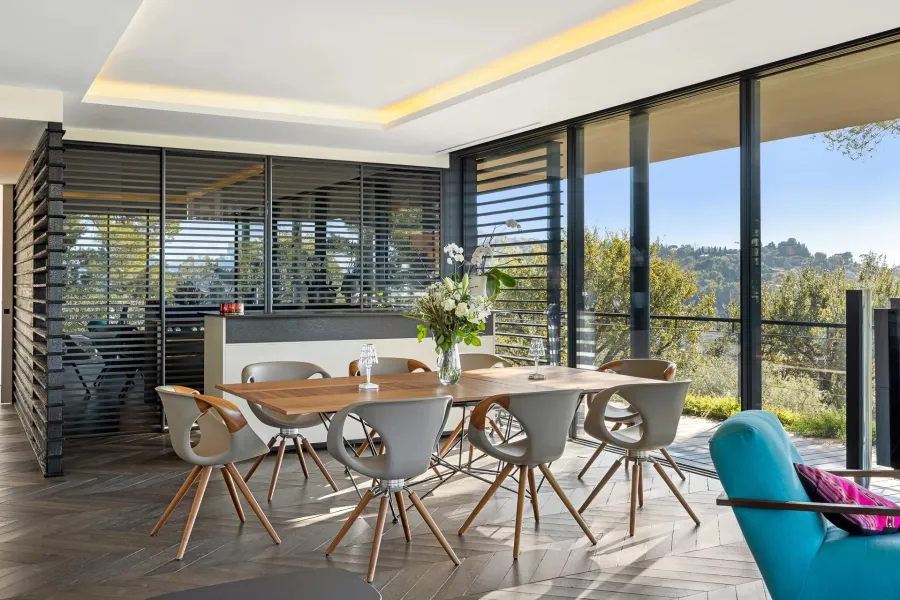 MOUGINS - BELLE CONTEMPORAINE VUE PANORAMIQUE - 4