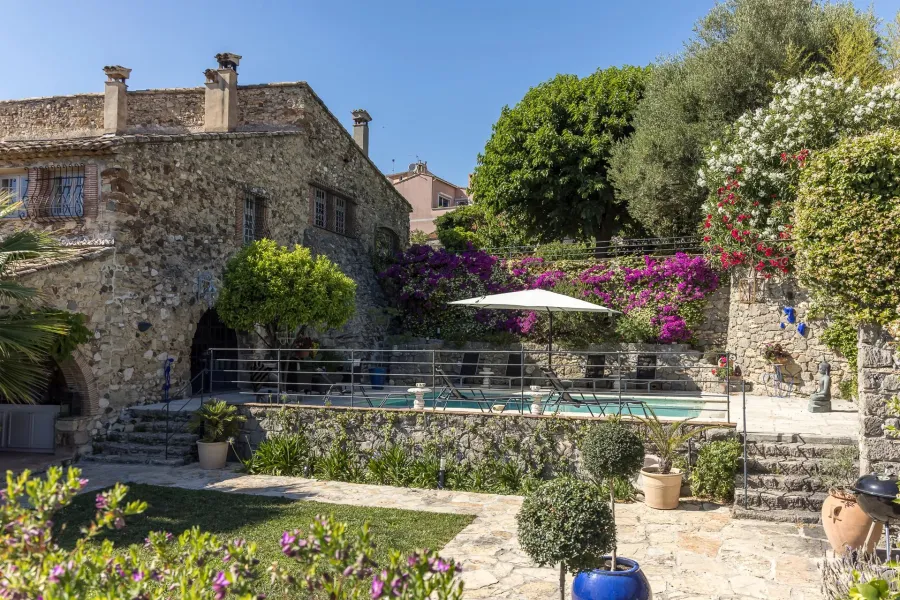 Biot - Ancienne poterie du 18ᵉ siècle - 1