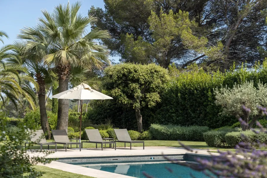 Mougins - Domaine sécurisé, magnifique villa provençale moderne rénovée - 3