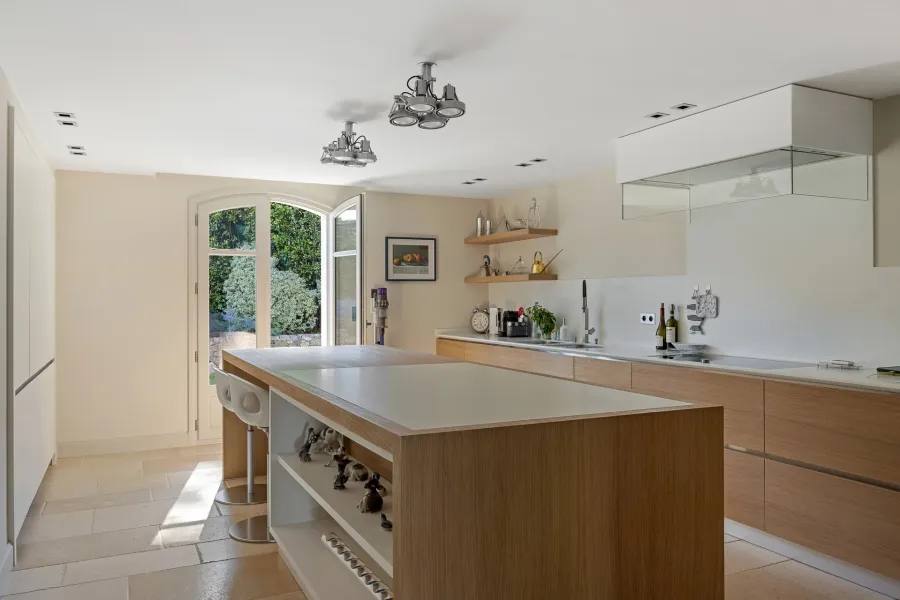 Mougins - Domaine sécurisé, magnifique villa provençale moderne rénovée - 7