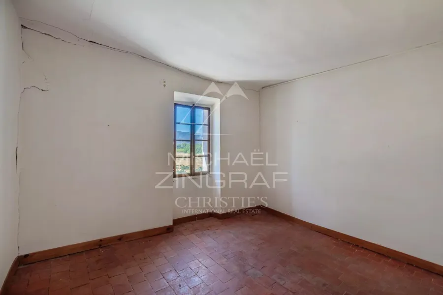 Rare : mas XVIIIe authentique à rénover avec panorama sur le Luberon - 8