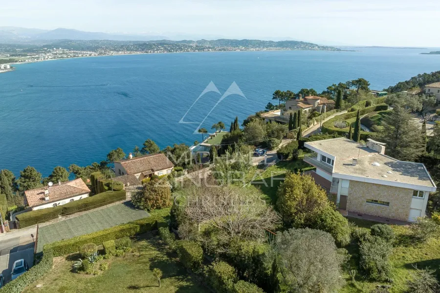 Théoule-sur-Mer - Propriété à Rénover - Vue mer Panoramique