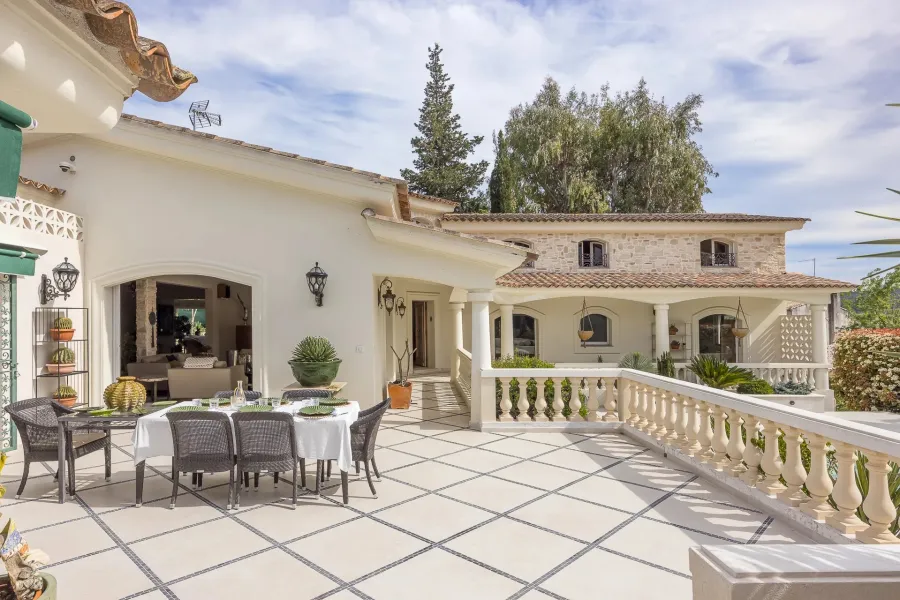 La Colle-sur-Loup - Villa contemporaine au calme - 8 couchages