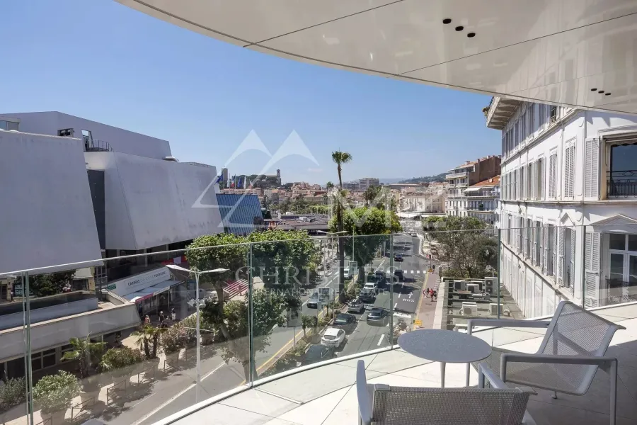 Cannes - Croisette - Exceptionnel appartement 5 chambres - 6