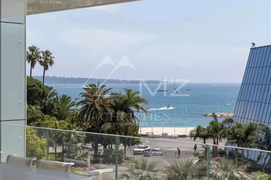 Cannes - Croisette - Außergewöhnliche Wohnung mit 5 Schlafzimmern - 2